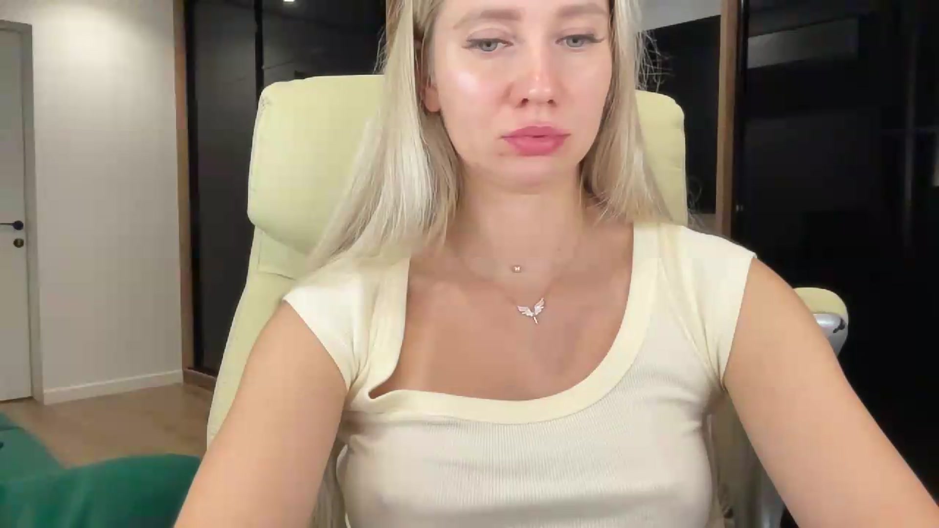 Gallery image thumbnail from Miss_Sylvia's myfreecams stream on, 09/05/2026, 21:39 image 10 of 20