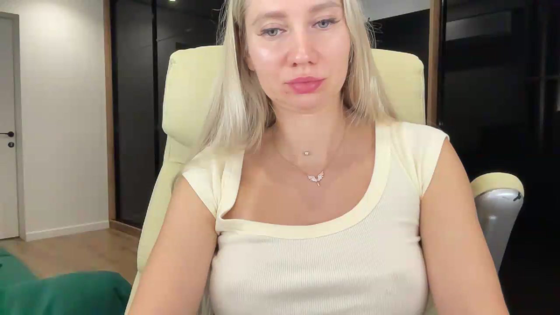 Gallery image thumbnail from Miss_Sylvia's myfreecams stream on, 09/05/2026, 21:39 image 13 of 20