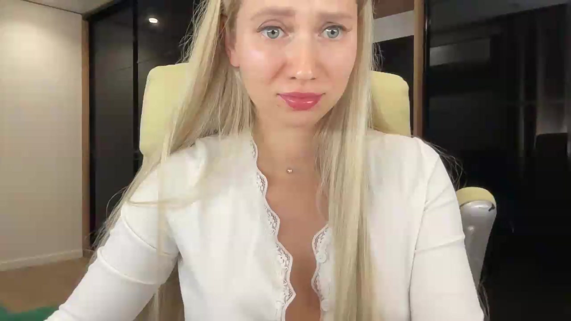 Gallery image thumbnail from Miss_Sylvia's myfreecams stream on, 09/06/2026, 18:32 image 6 of 20