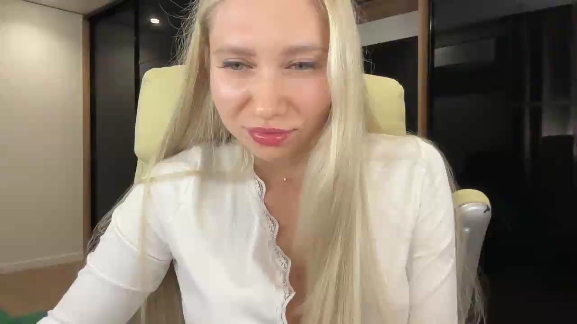 Gallery image thumbnail from Miss_Sylvia's myfreecams stream on, 09/06/2026, 18:32 image 5 of 20