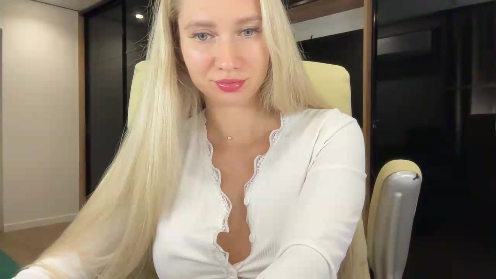 Gallery image thumbnail from Miss_Sylvia's myfreecams stream on, 09/06/2026, 20:58 image 11 of 20