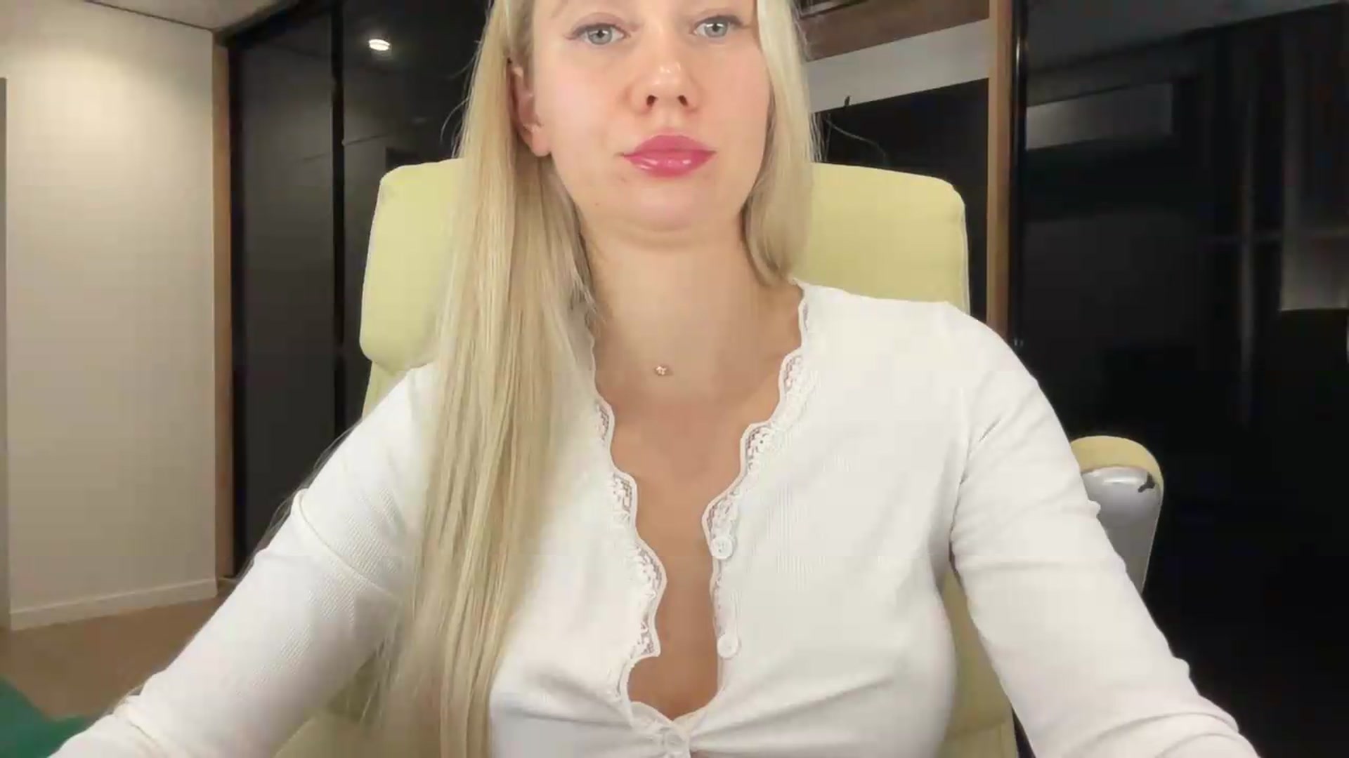 Gallery image thumbnail from Miss_Sylvia's myfreecams stream on, 09/06/2026, 20:58 image 13 of 20