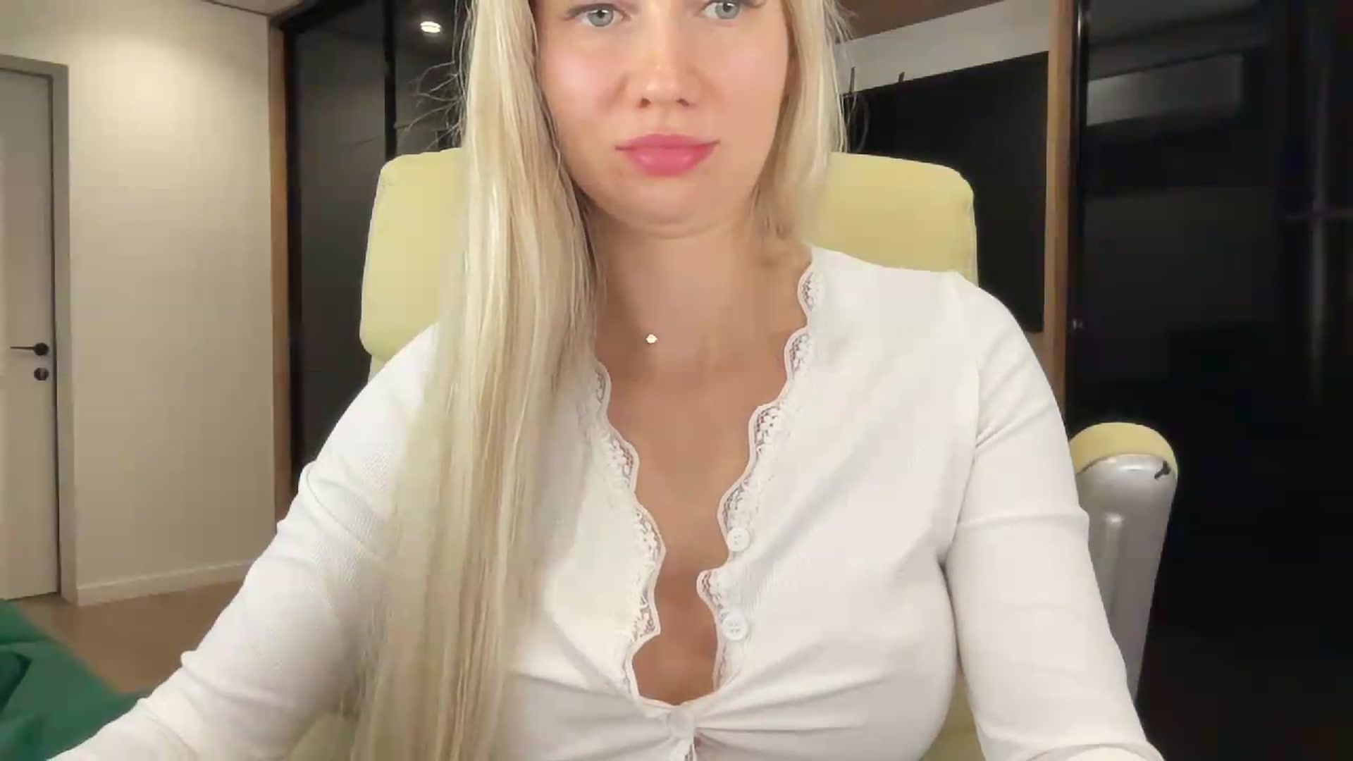 Gallery image thumbnail from Miss_Sylvia's myfreecams stream on, 09/06/2026, 23:10 image 10 of 20