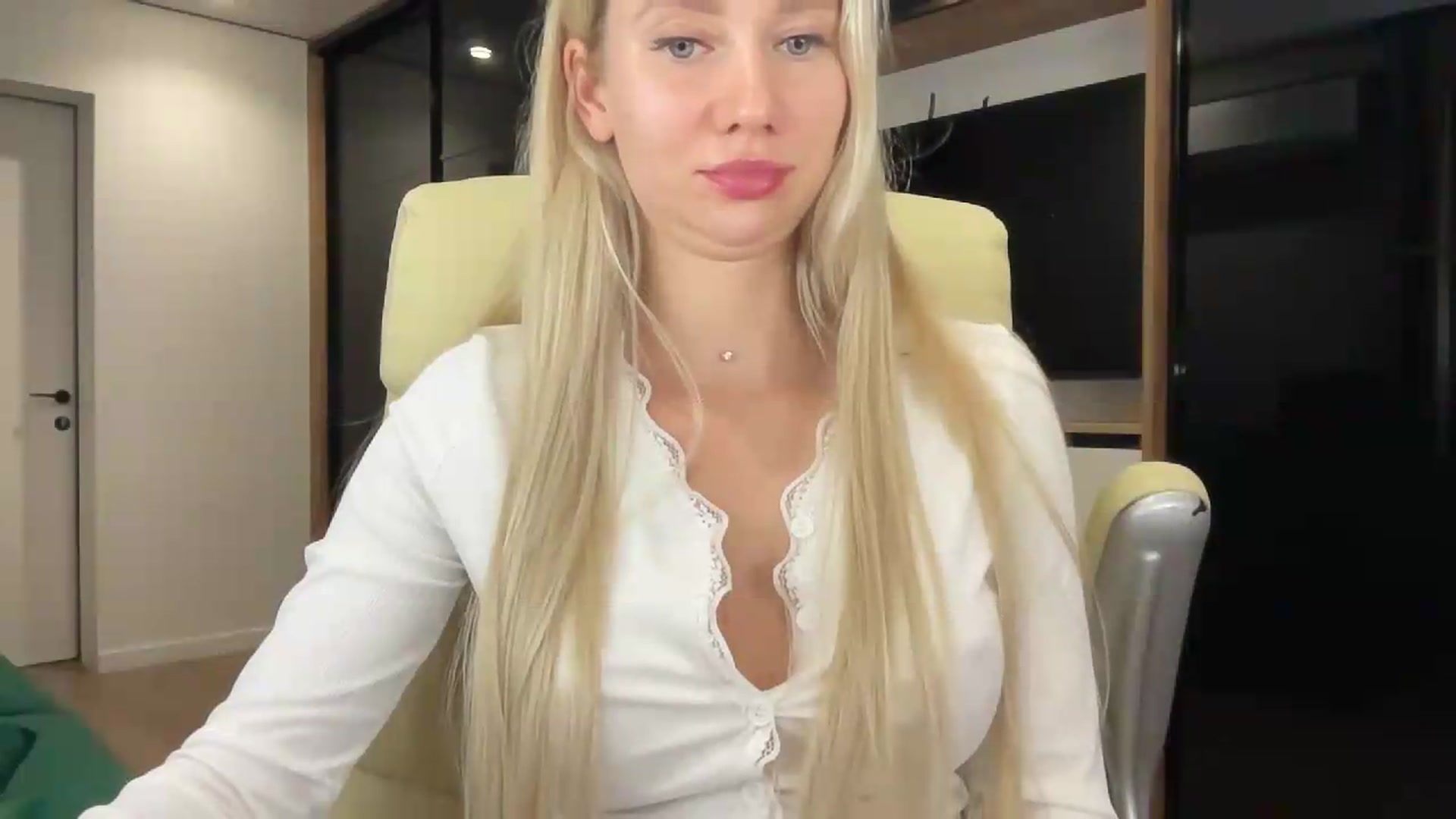 Gallery image thumbnail from Miss_Sylvia's myfreecams stream on, 09/06/2026, 23:10 image 12 of 20