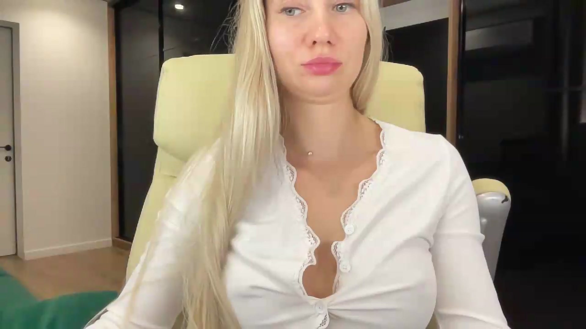 Gallery image thumbnail from Miss_Sylvia's myfreecams stream on, 09/06/2026, 23:10 image 19 of 20