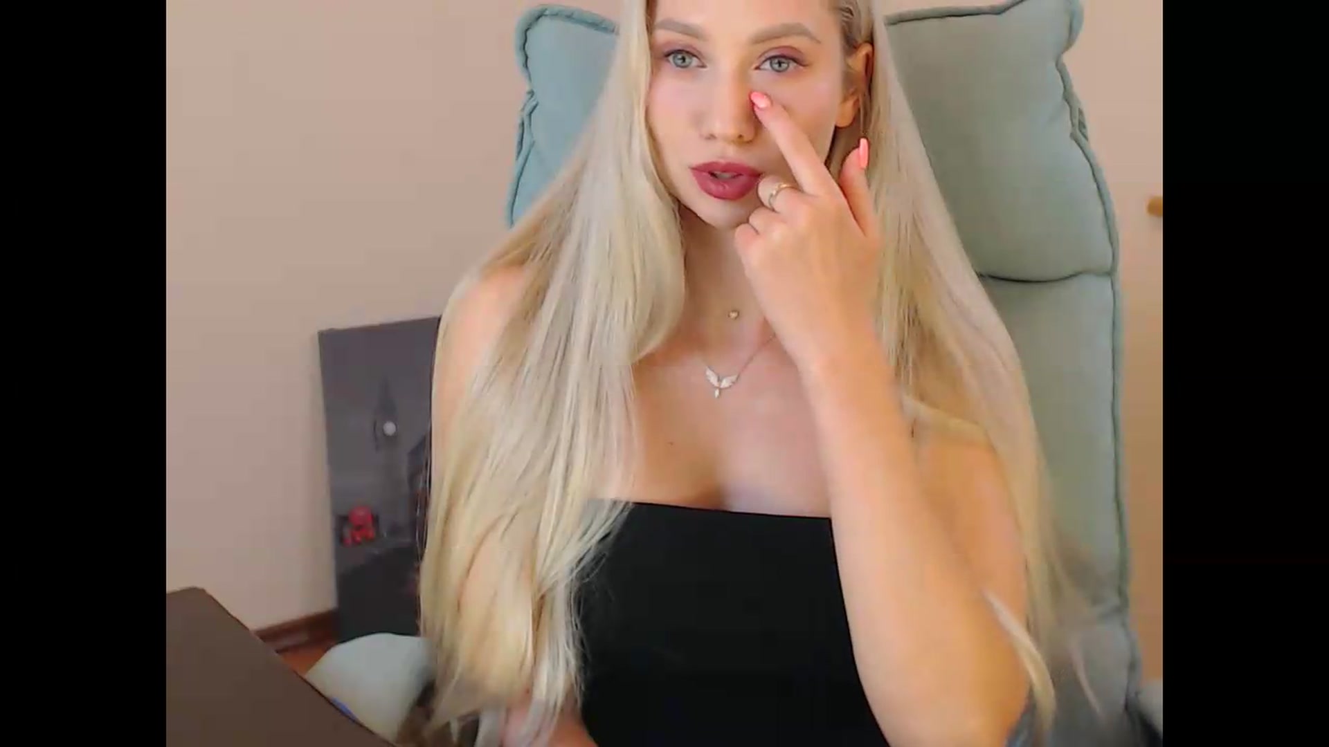 Gallery image thumbnail from Miss_Sylvia's myfreecams stream on, 09/07/2026, 18:46 image 3 of 20