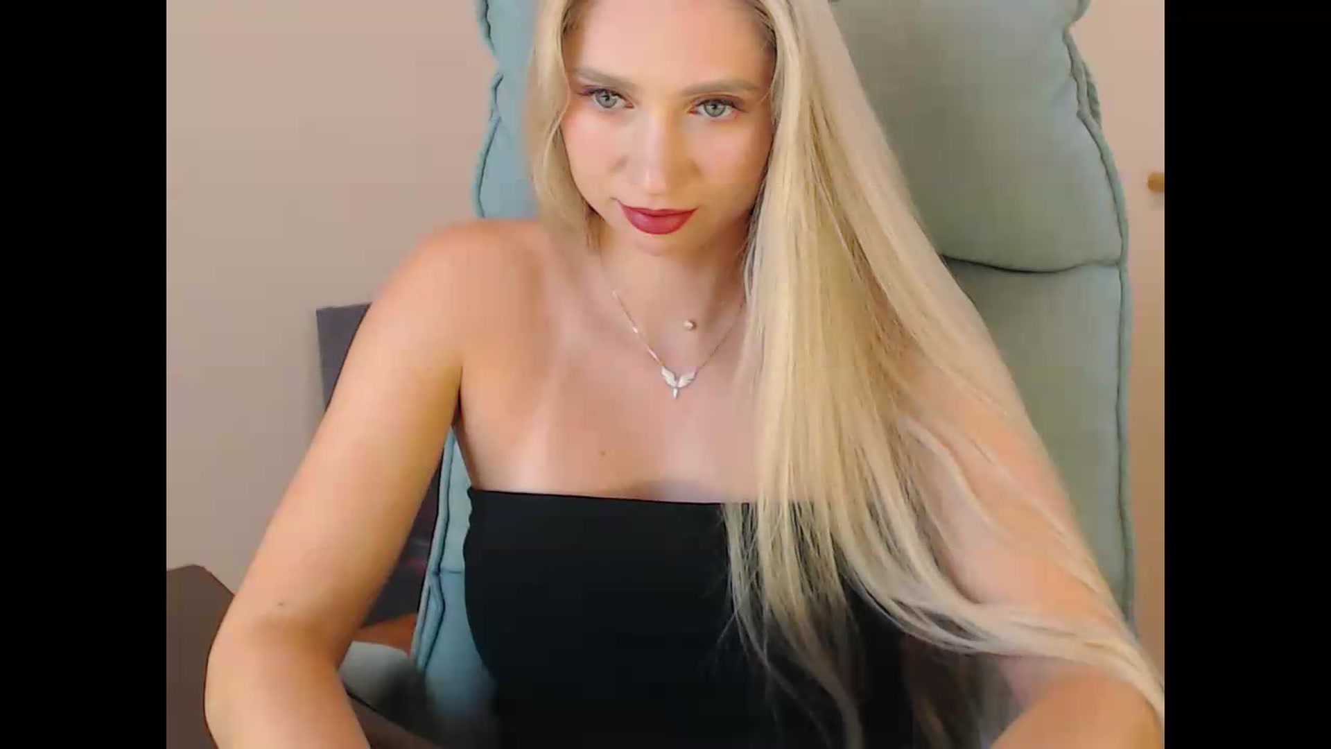 Gallery image thumbnail from Miss_Sylvia's myfreecams stream on, 09/07/2026, 20:34 image 3 of 20