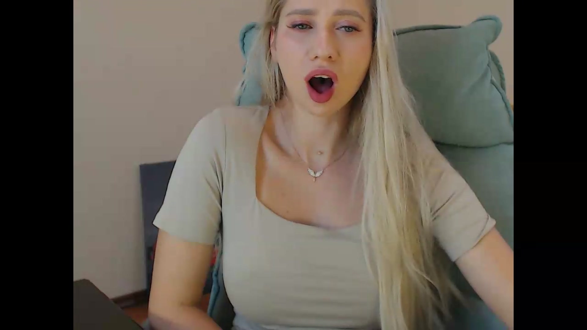 Gallery image thumbnail from Miss_Sylvia's myfreecams stream on, 09/08/2026, 17:18 image 15 of 20