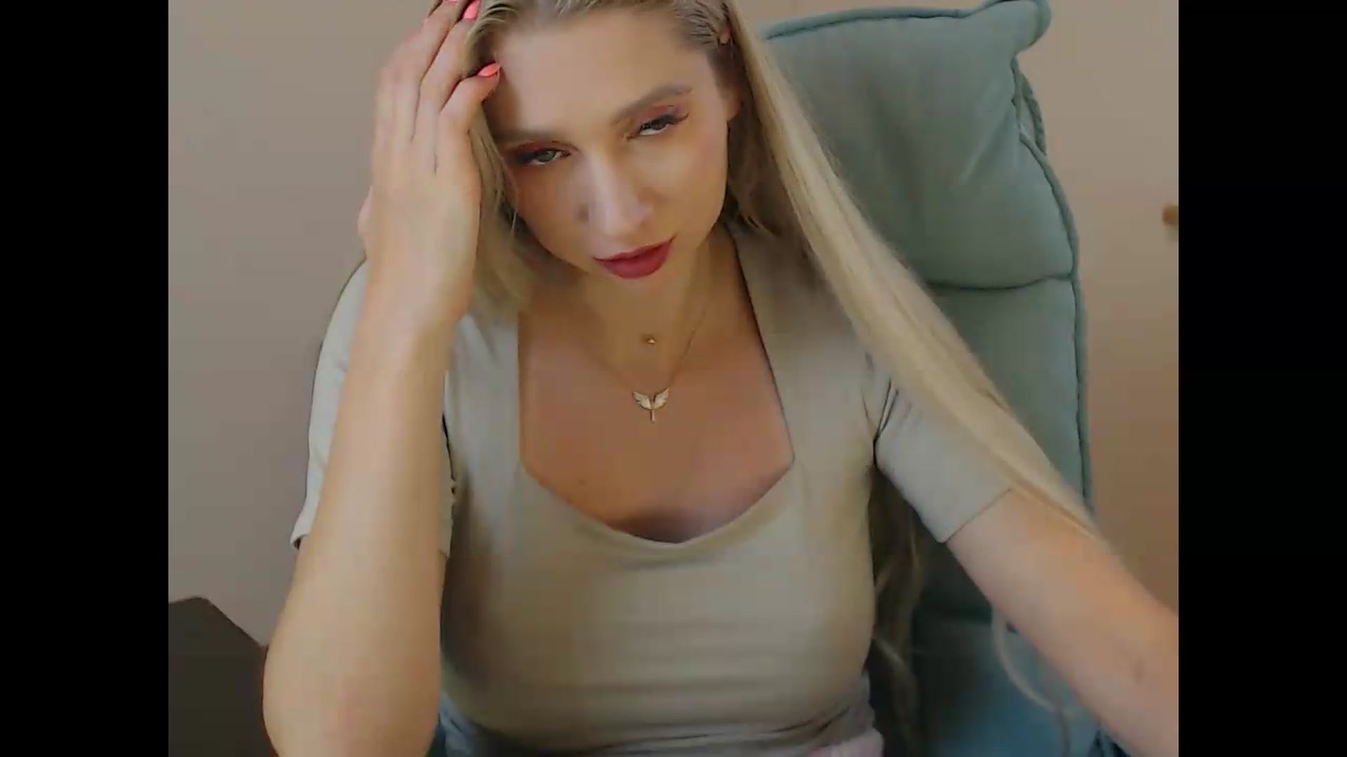 Gallery image thumbnail from Miss_Sylvia's myfreecams stream on, 09/08/2026, 19:05 image 3 of 20