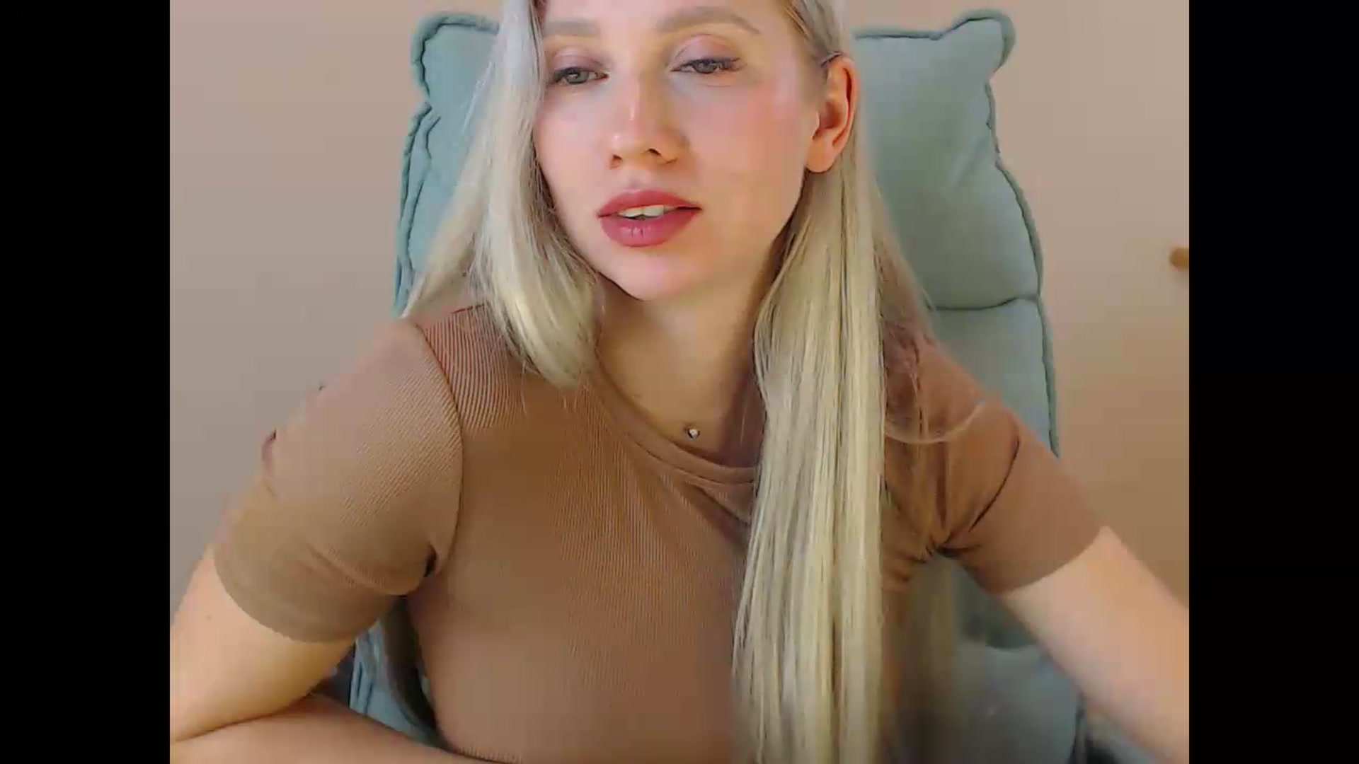 Gallery image thumbnail from Miss_Sylvia's myfreecams stream on, 09/09/2026, 17:29 image 6 of 20