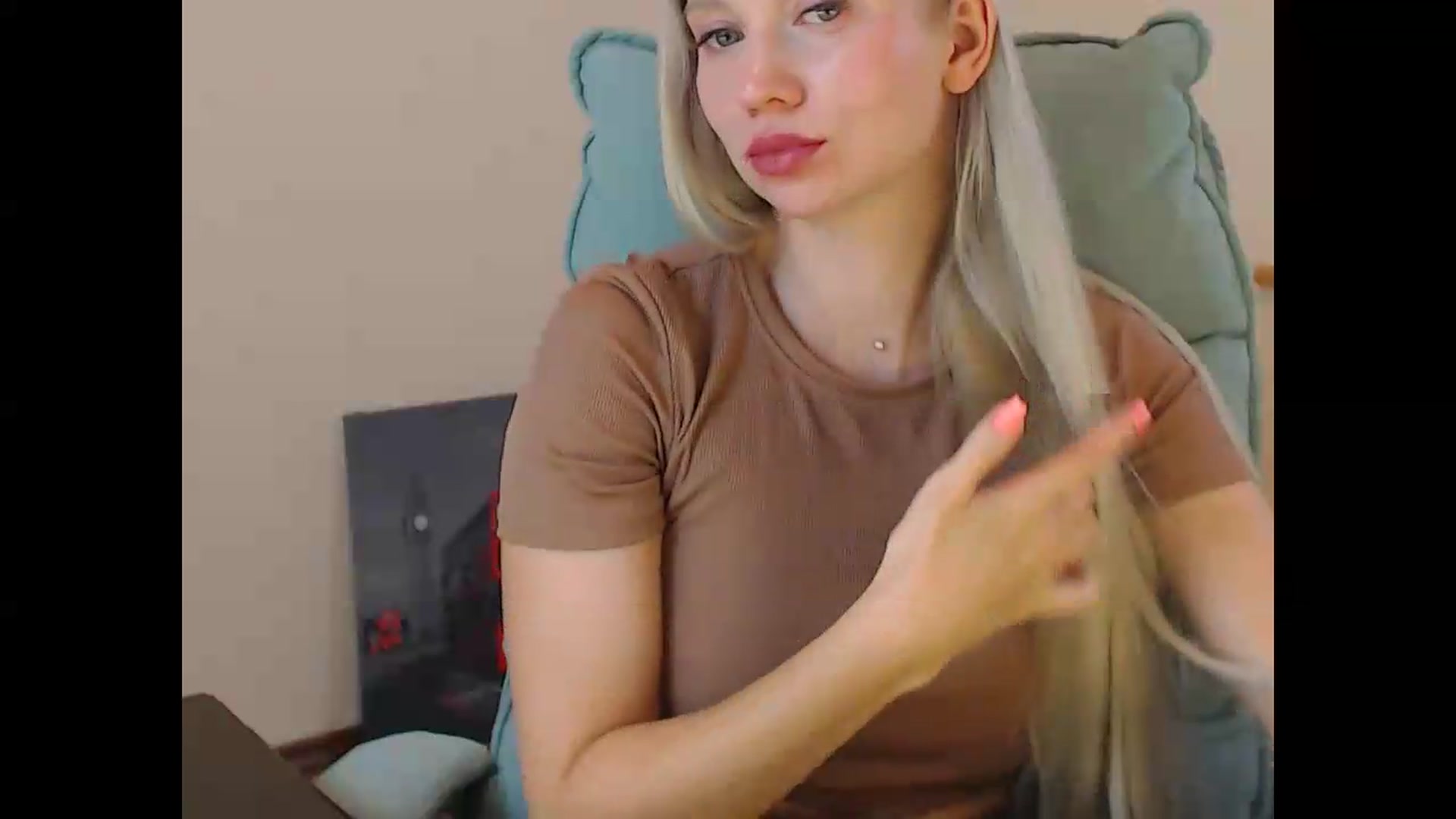 Gallery image thumbnail from Miss_Sylvia's myfreecams stream on, 09/09/2026, 17:29 image 12 of 20