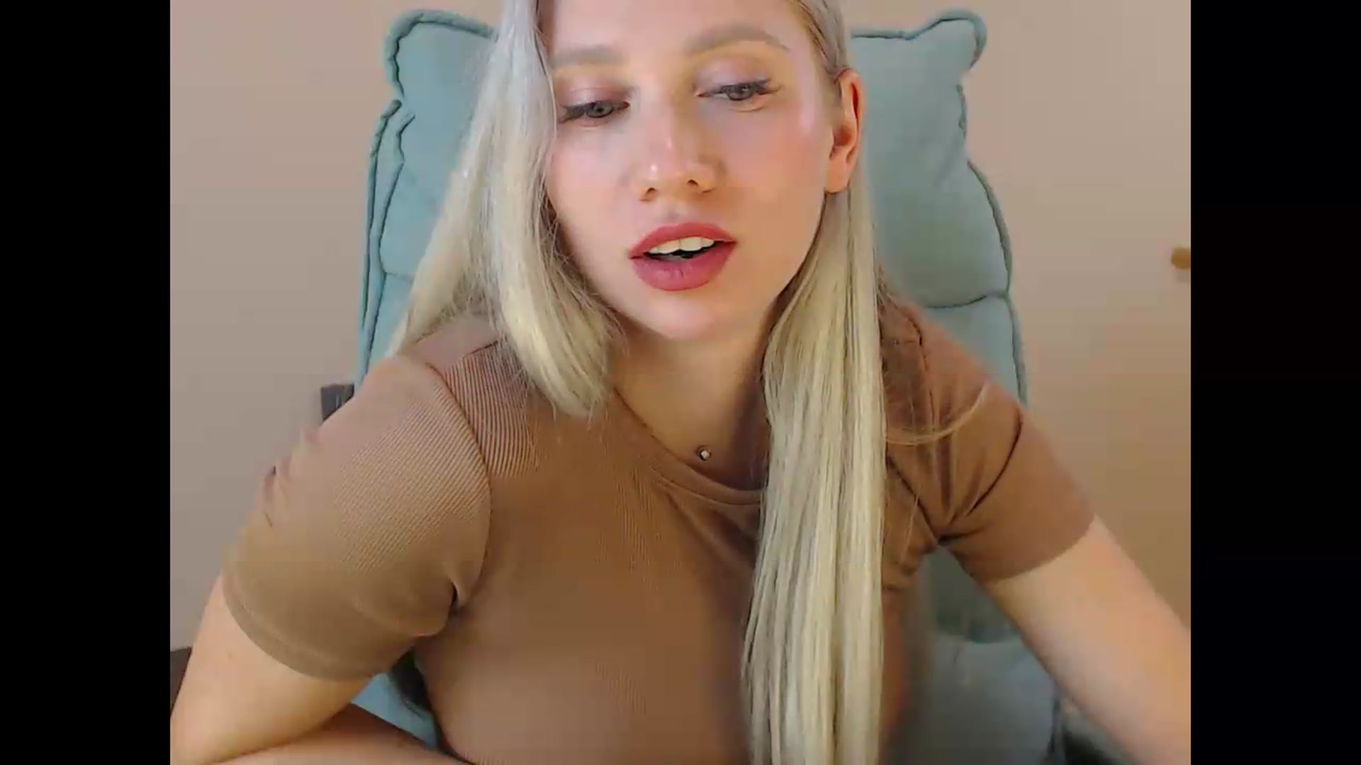 Gallery image thumbnail from Miss_Sylvia's myfreecams stream on, 09/09/2026, 17:29 image 5 of 20
