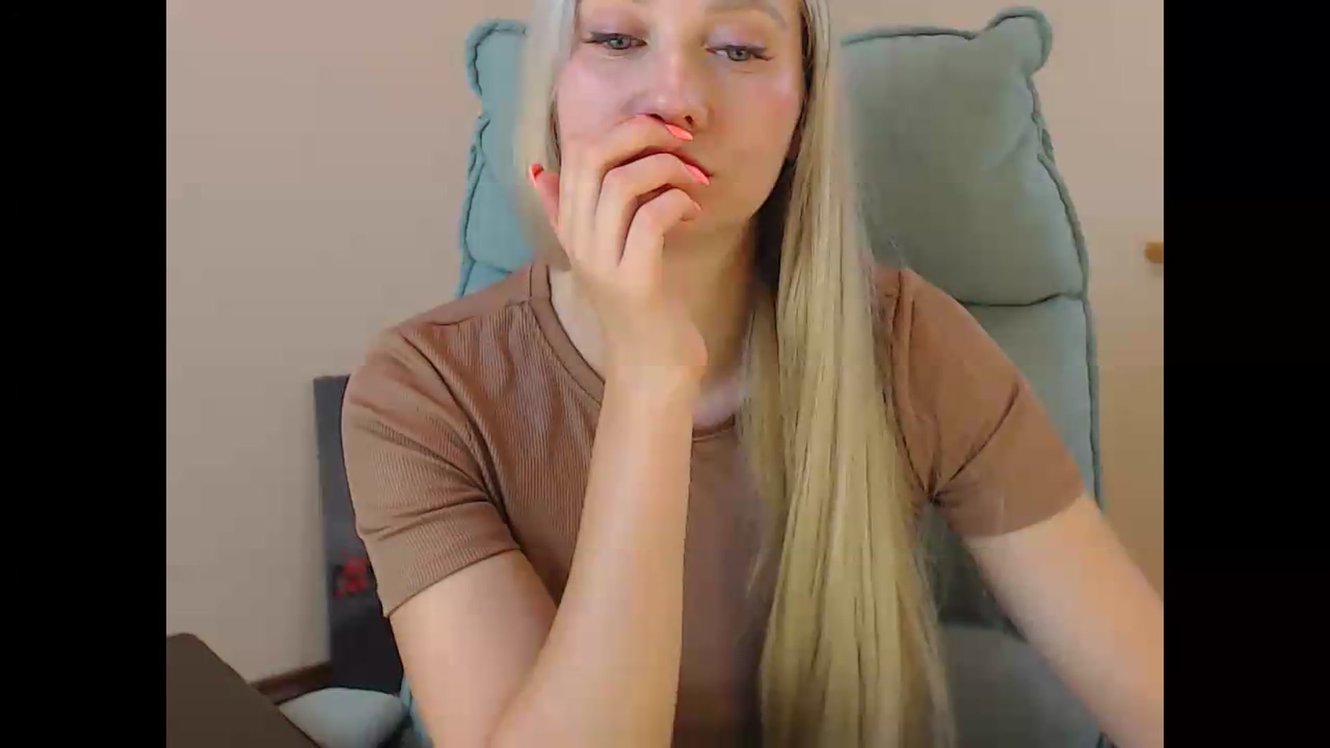 Gallery image thumbnail from Miss_Sylvia's myfreecams stream on, 09/09/2026, 17:29 image 13 of 20
