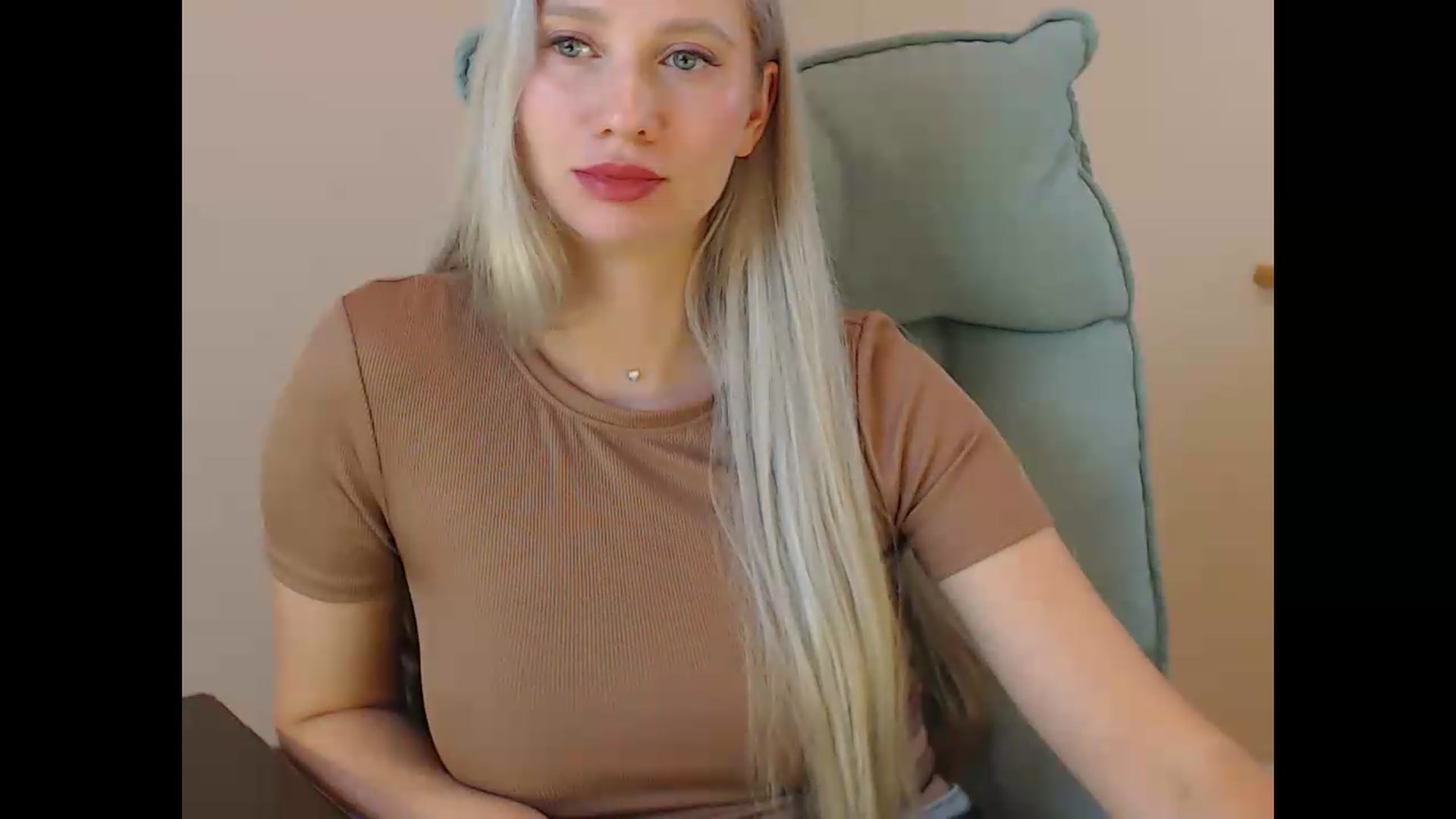 Gallery image thumbnail from Miss_Sylvia's myfreecams stream on, 09/09/2026, 17:29 image 7 of 20