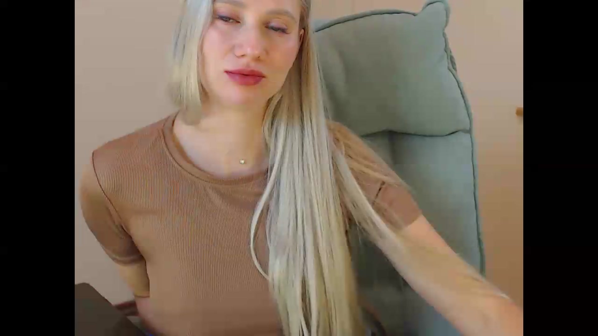 Gallery image thumbnail from Miss_Sylvia's myfreecams stream on, 09/09/2026, 19:25 image 10 of 20