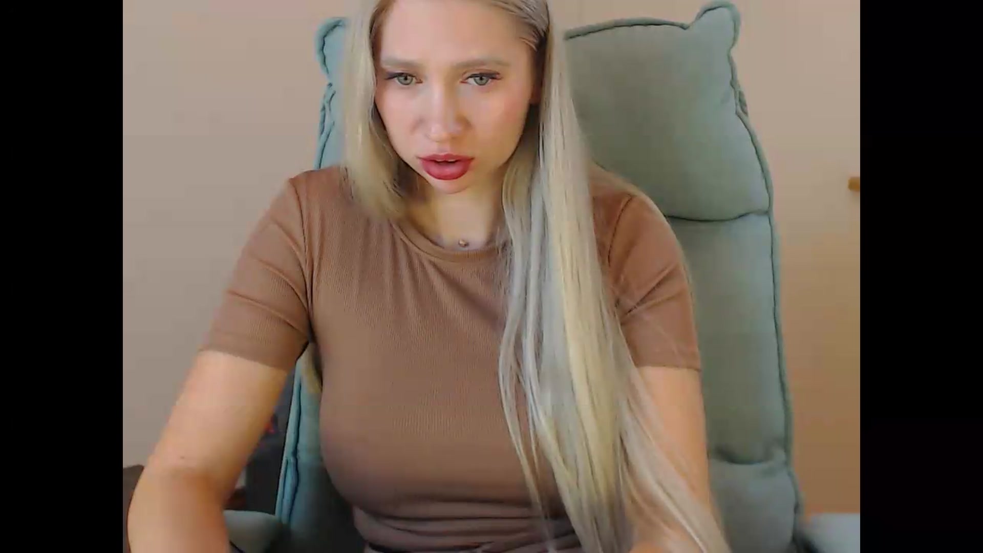 Gallery image thumbnail from Miss_Sylvia's myfreecams stream on, 09/09/2026, 19:25 image 20 of 20