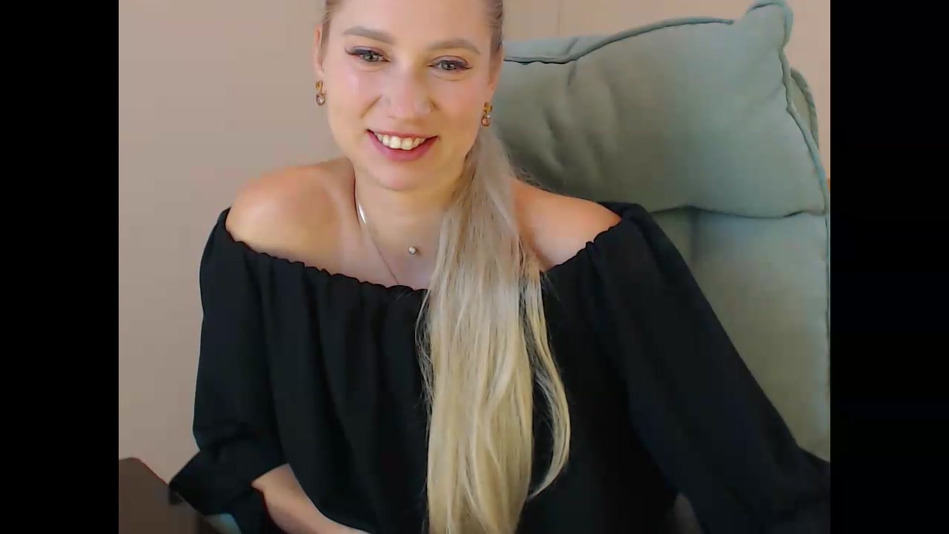 Gallery image thumbnail from Miss_Sylvia's myfreecams stream on, 09/10/2026, 18:26 image 10 of 20