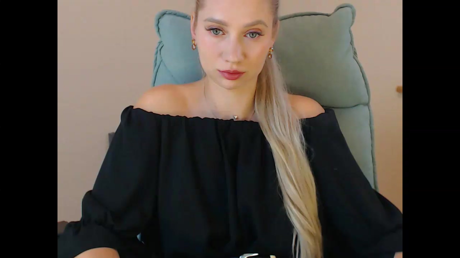 Gallery image thumbnail from Miss_Sylvia's myfreecams stream on, 09/10/2026, 18:26 image 4 of 20