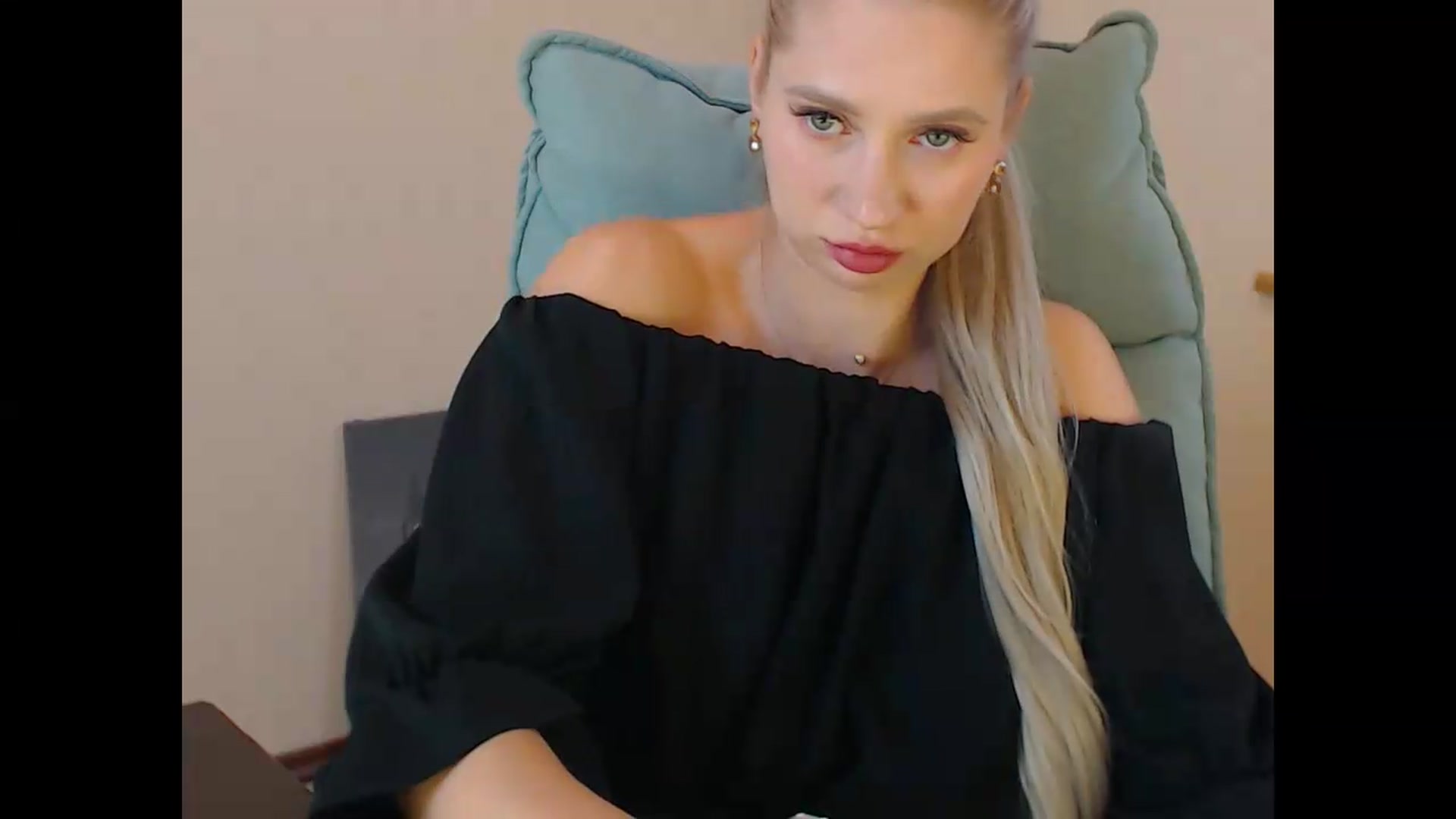 Gallery image thumbnail from Miss_Sylvia's myfreecams stream on, 09/10/2026, 18:26 image 2 of 20
