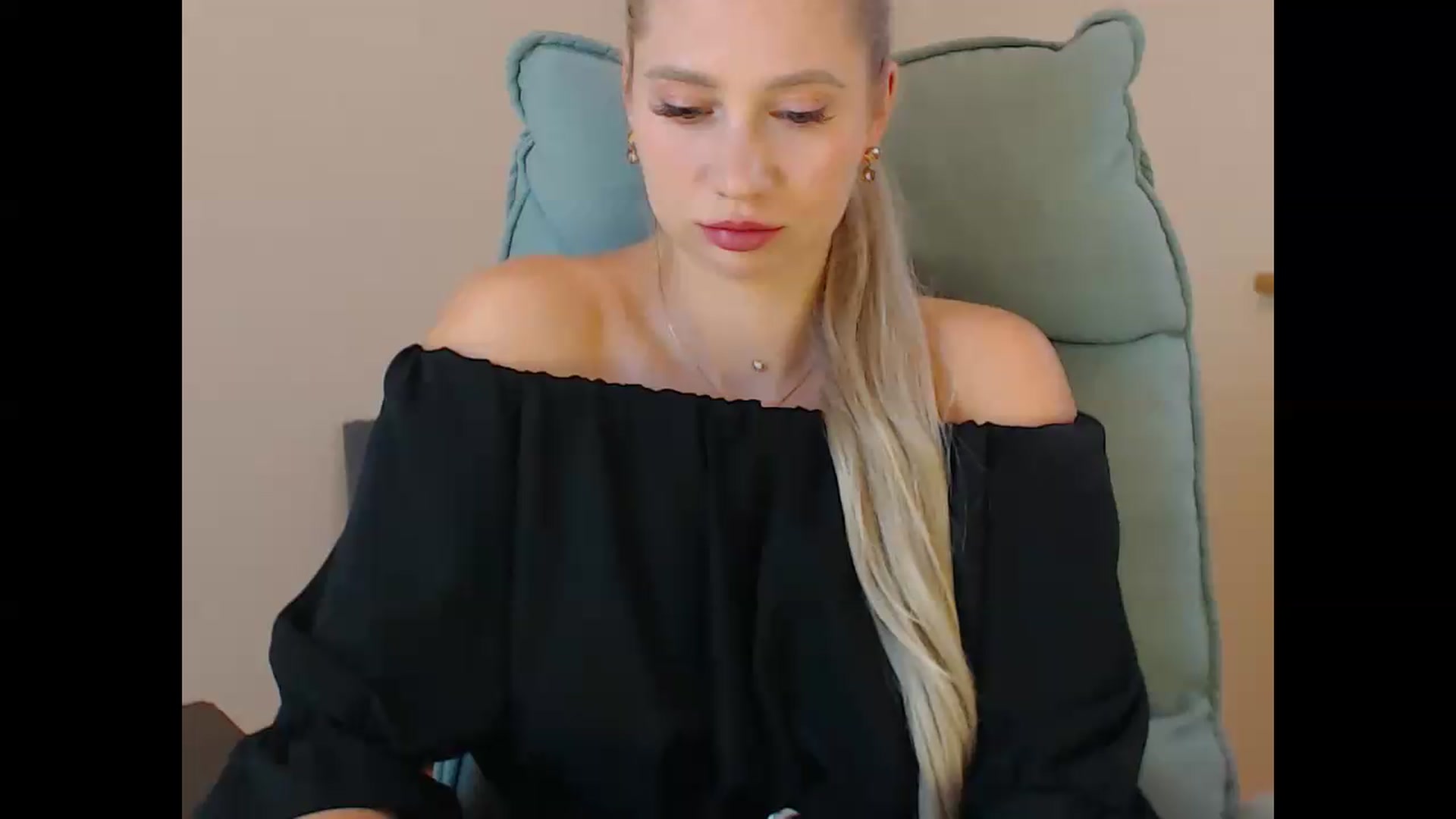 Gallery image thumbnail from Miss_Sylvia's myfreecams stream on, 09/10/2026, 18:26 image 3 of 20