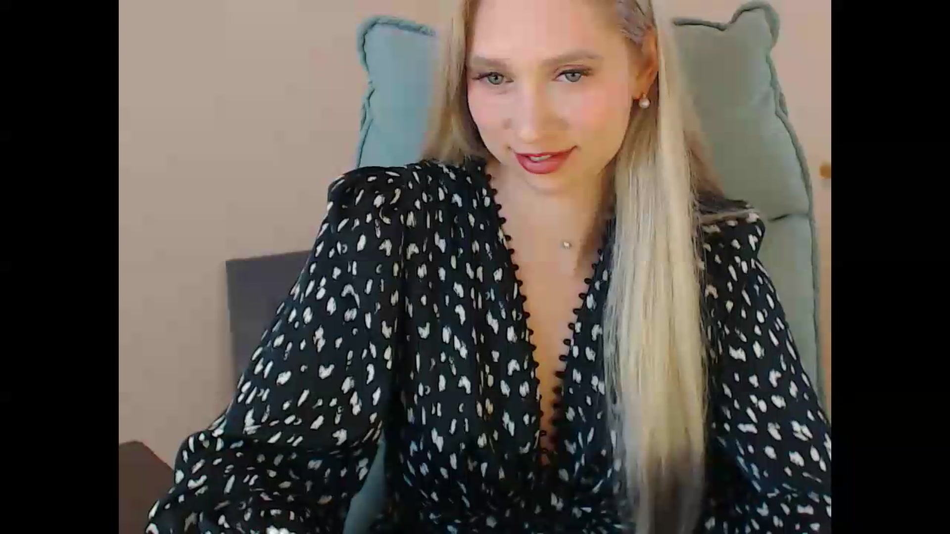 Gallery image thumbnail from Miss_Sylvia's myfreecams stream on, 09/11/2026, 18:15 image 15 of 20