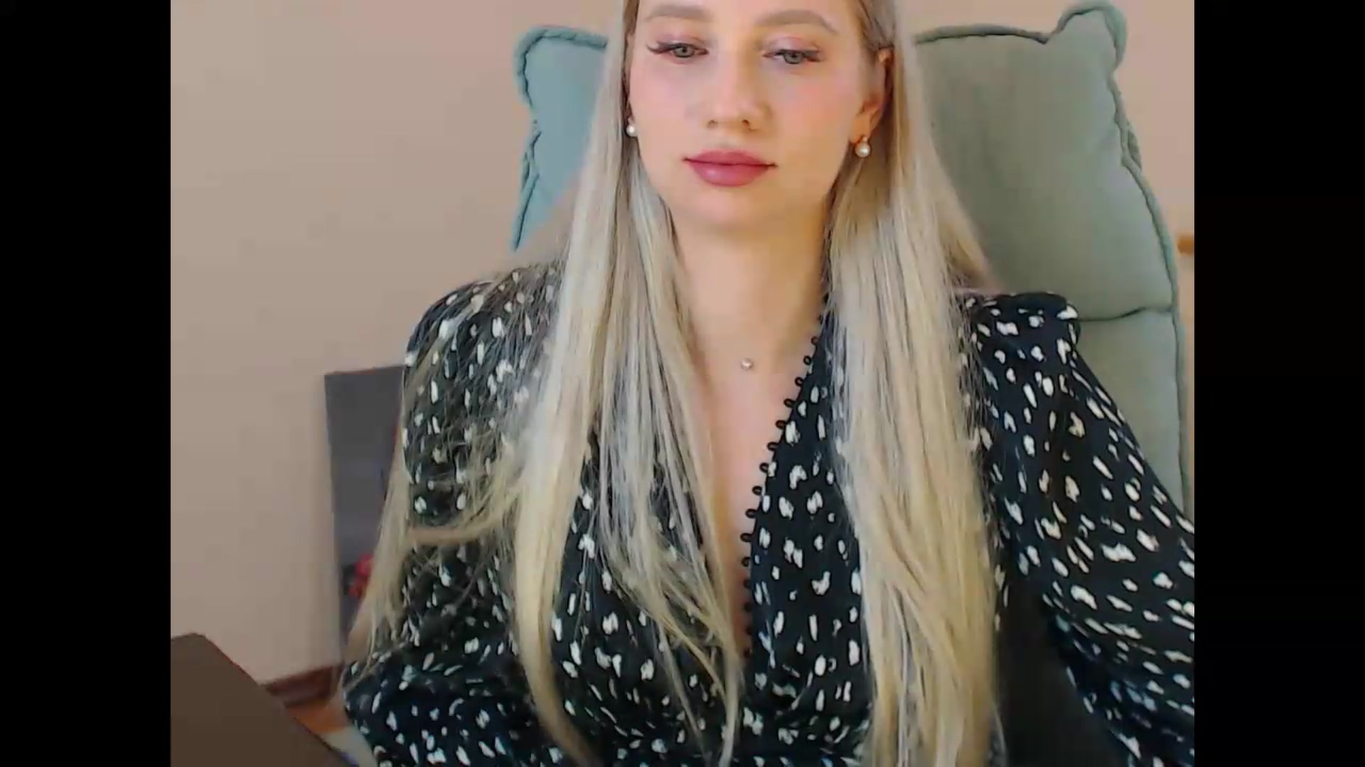 Gallery image thumbnail from Miss_Sylvia's myfreecams stream on, 09/11/2026, 18:15 image 8 of 20