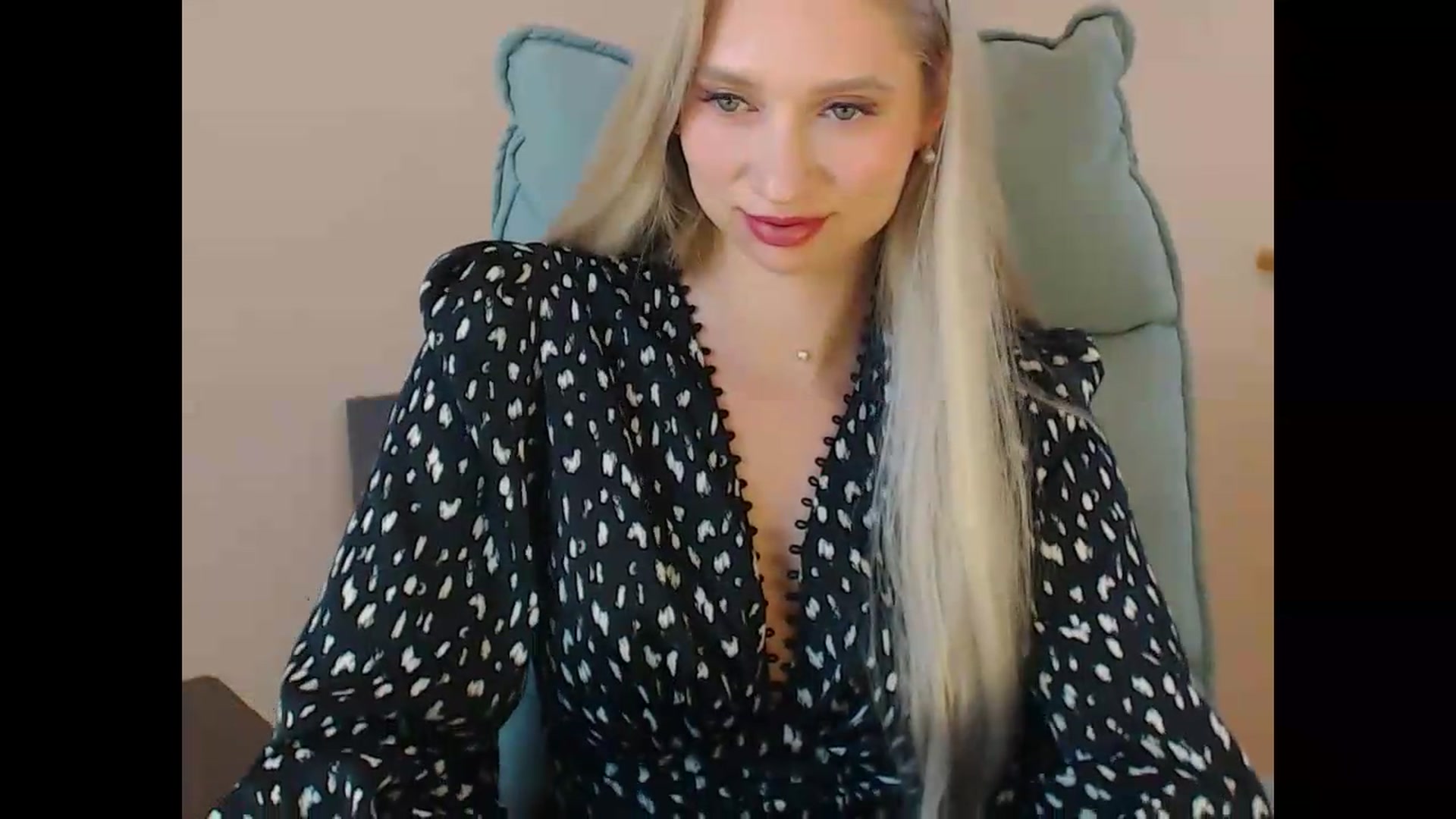 Gallery image thumbnail from Miss_Sylvia's myfreecams stream on, 09/11/2026, 18:15 image 17 of 20