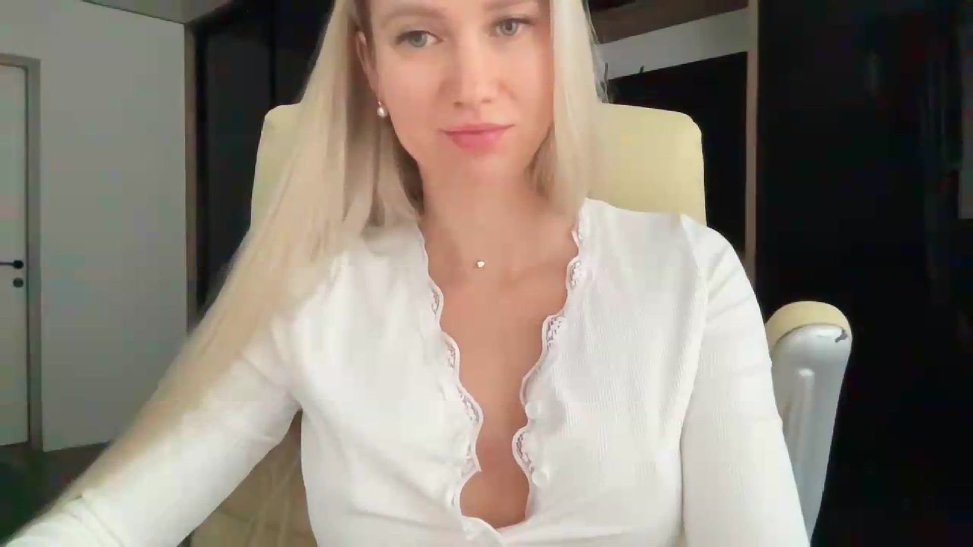 Gallery image thumbnail from Miss_Sylvia's myfreecams stream on, 09/12/2026, 14:51 image 19 of 20
