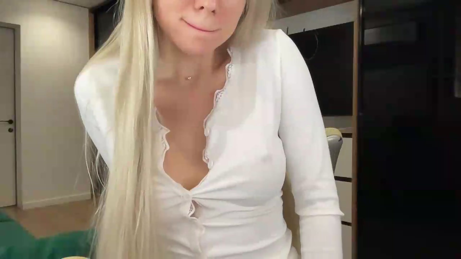 Gallery image thumbnail from Miss_Sylvia's myfreecams stream on, 09/12/2026, 18:35 image 3 of 20