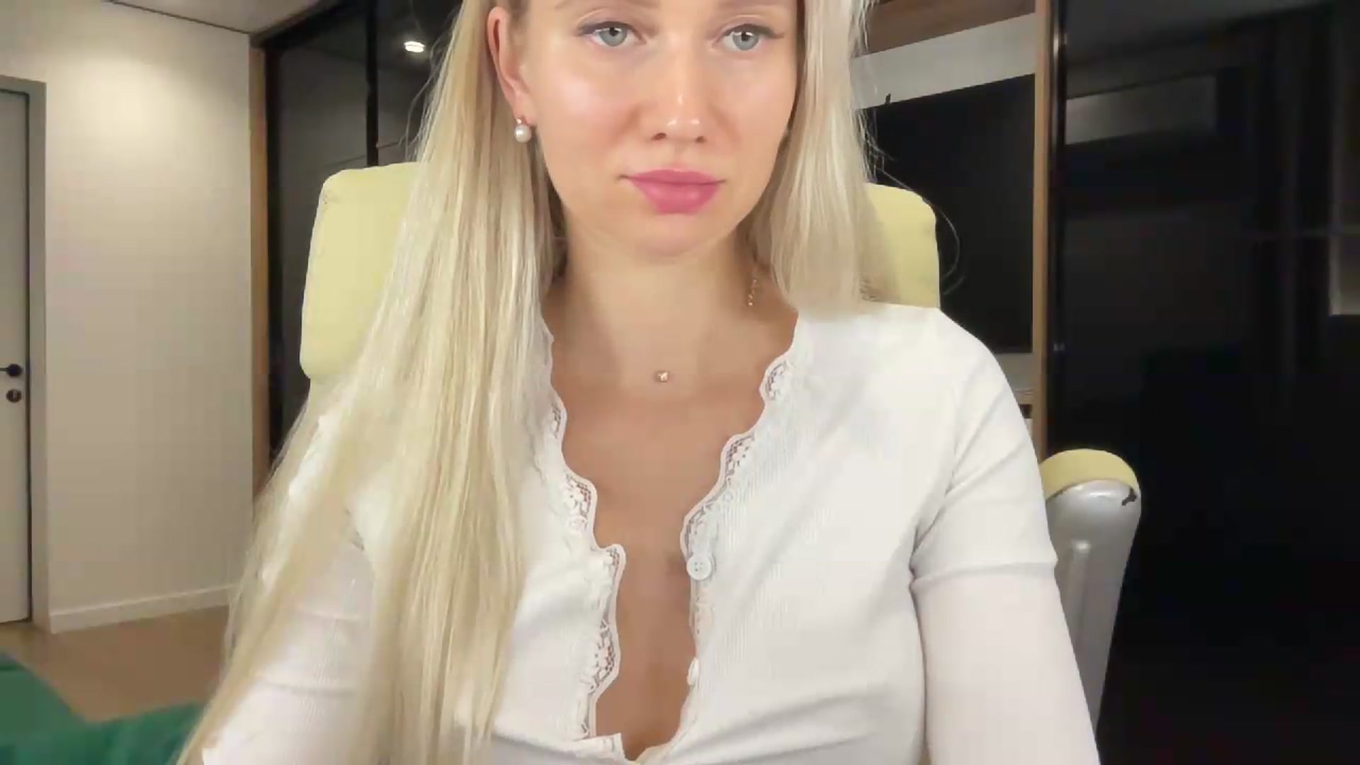 Gallery image thumbnail from Miss_Sylvia's myfreecams stream on, 09/12/2026, 20:02 image 10 of 20