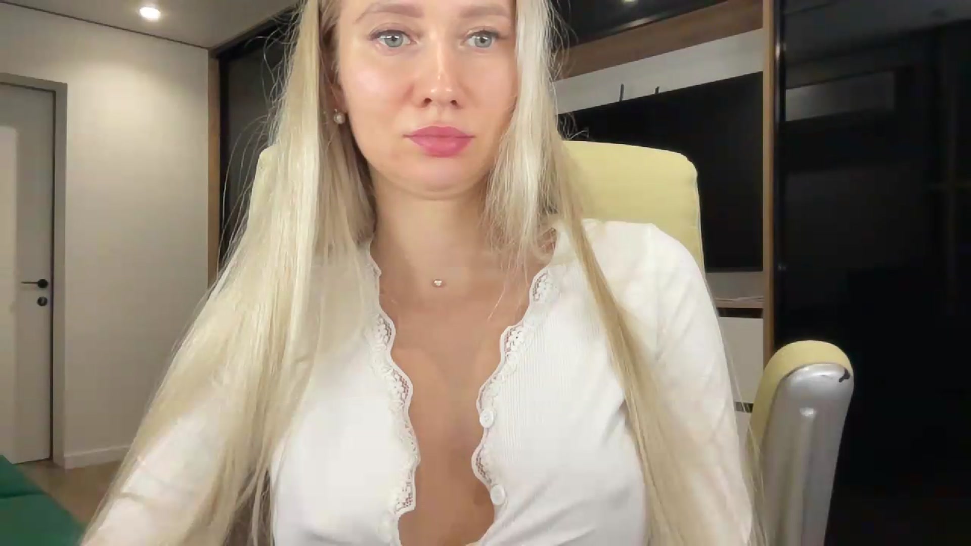 Gallery image thumbnail from Miss_Sylvia's myfreecams stream on, 09/12/2026, 20:02 image 2 of 20