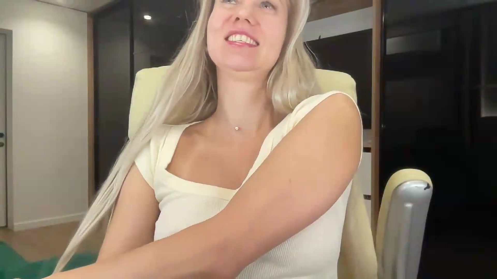 Gallery image thumbnail from Miss_Sylvia's myfreecams stream on, 09/14/2026, 18:11 image 4 of 20