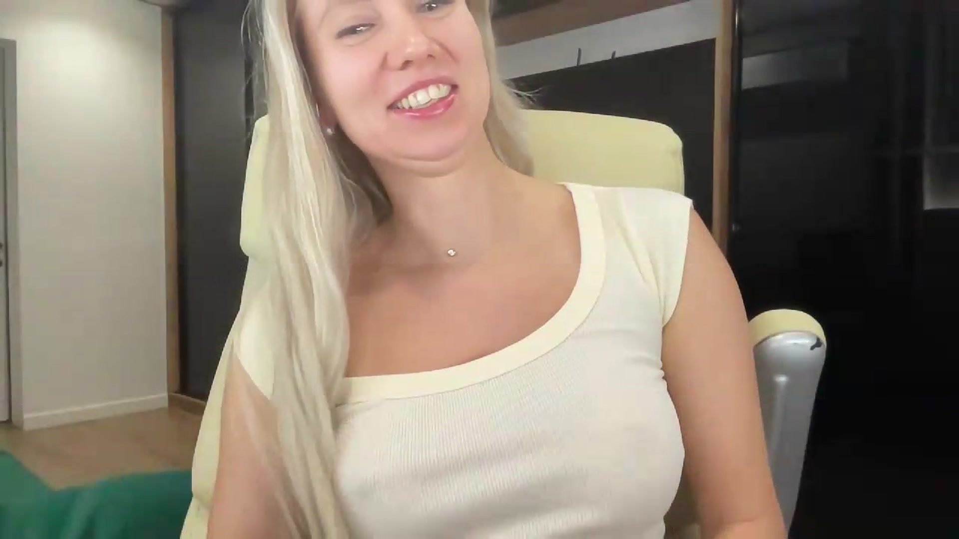 Gallery image thumbnail from Miss_Sylvia's myfreecams stream on, 09/14/2026, 18:11 image 10 of 20