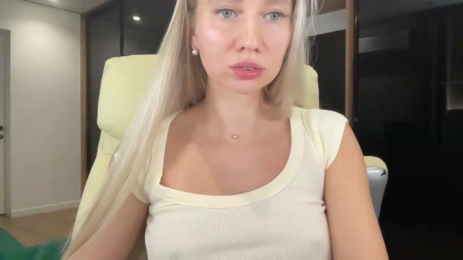 Gallery image thumbnail from Miss_Sylvia's myfreecams stream on, 09/14/2026, 20:03 image 11 of 20