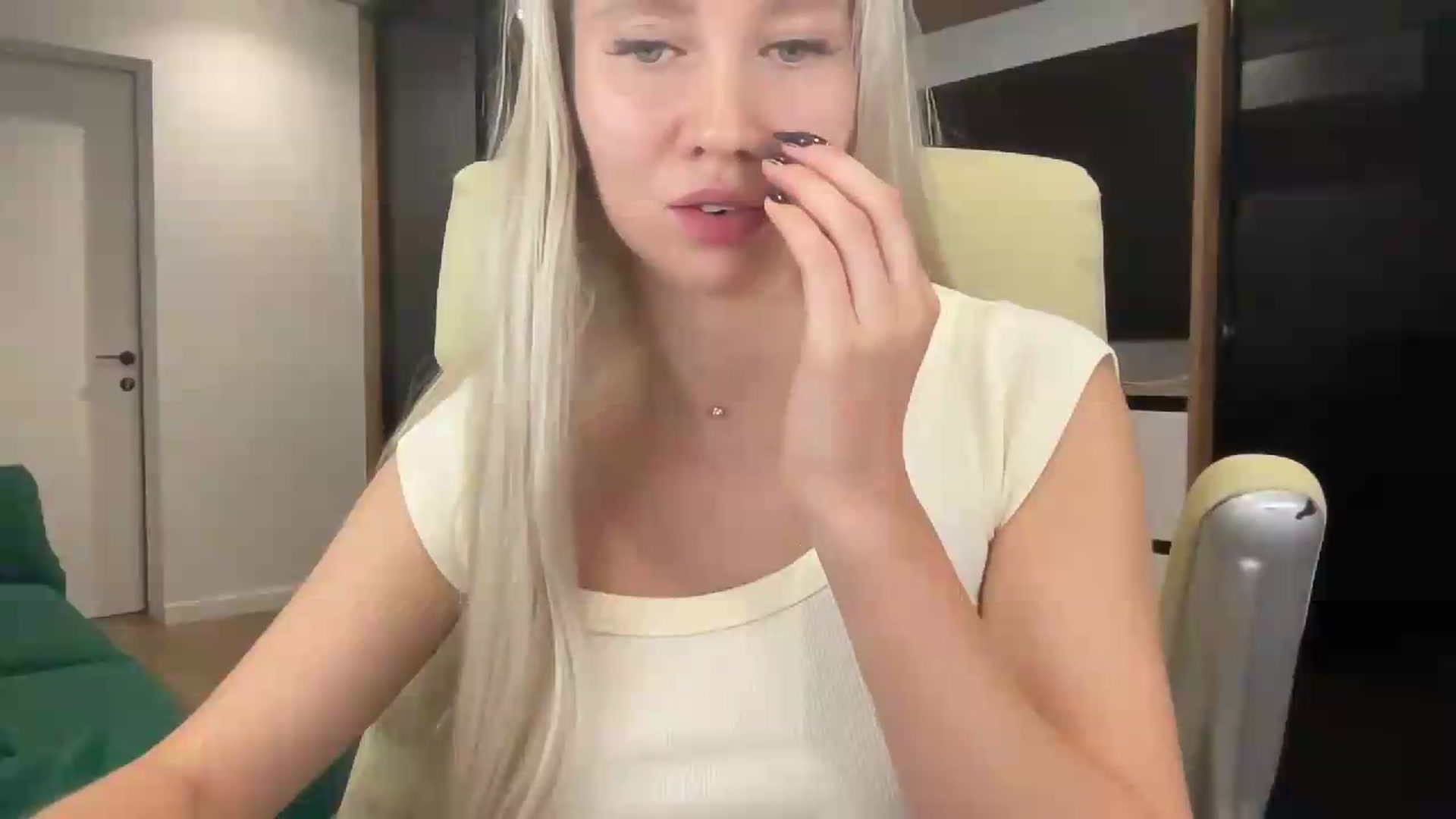 Gallery image thumbnail from Miss_Sylvia's myfreecams stream on, 09/14/2026, 22:27 image 11 of 20