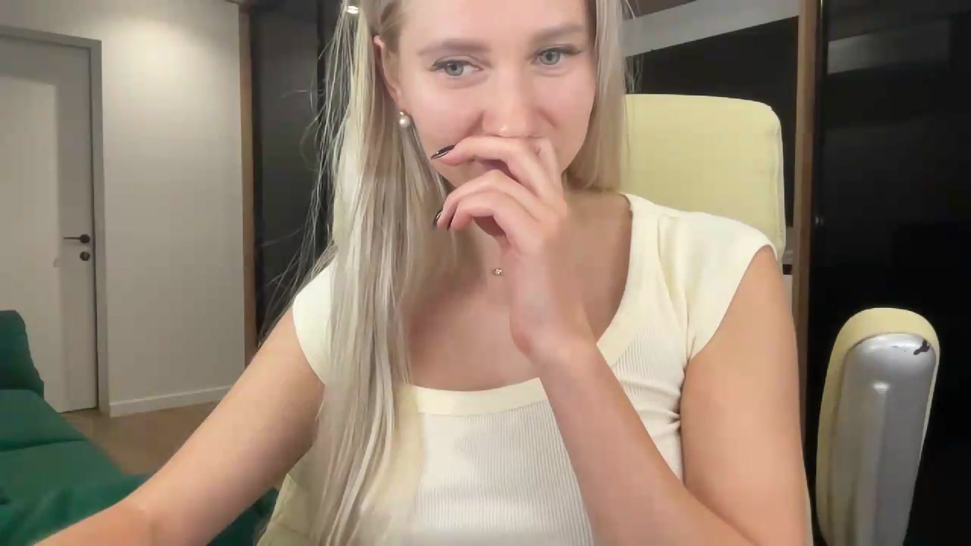 Gallery image thumbnail from Miss_Sylvia's myfreecams stream on, 09/14/2026, 22:27 image 7 of 20