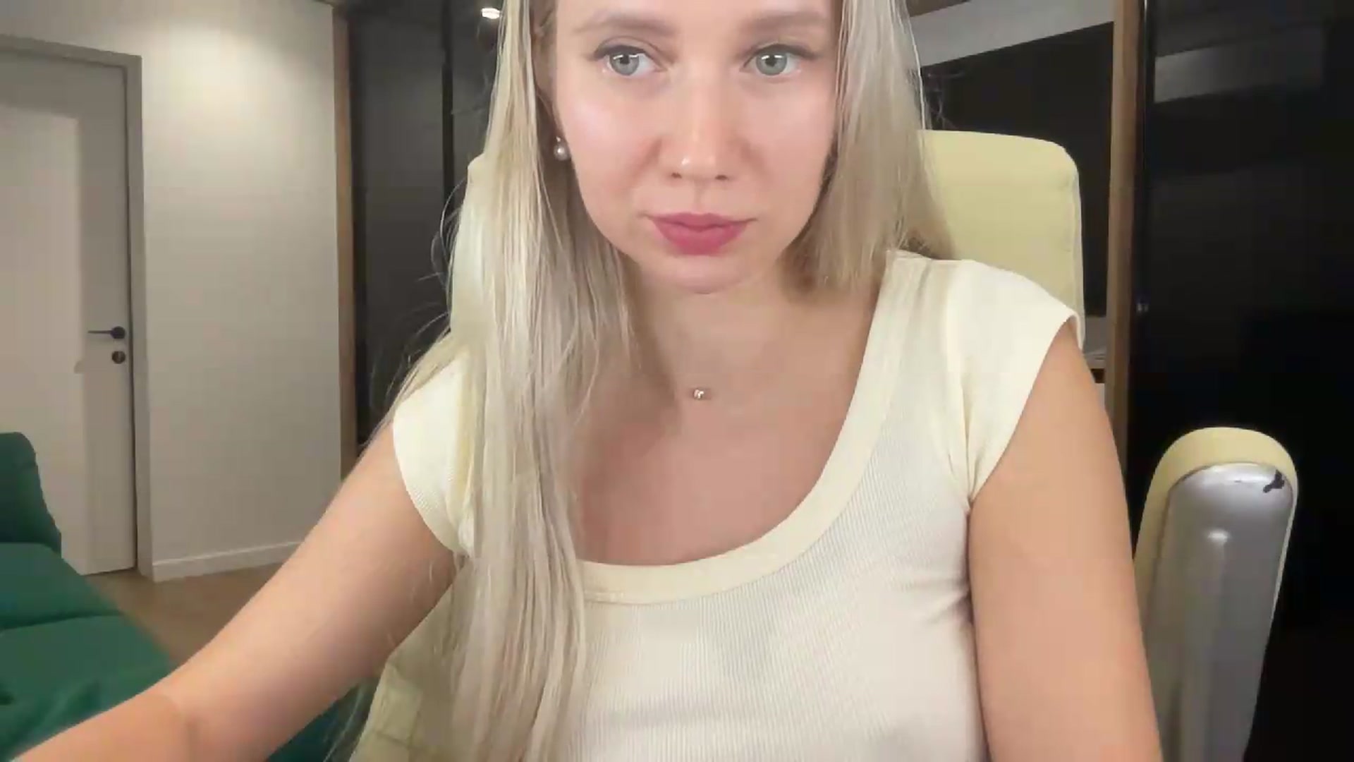Gallery image thumbnail from Miss_Sylvia's myfreecams stream on, 09/14/2026, 22:27 image 13 of 20