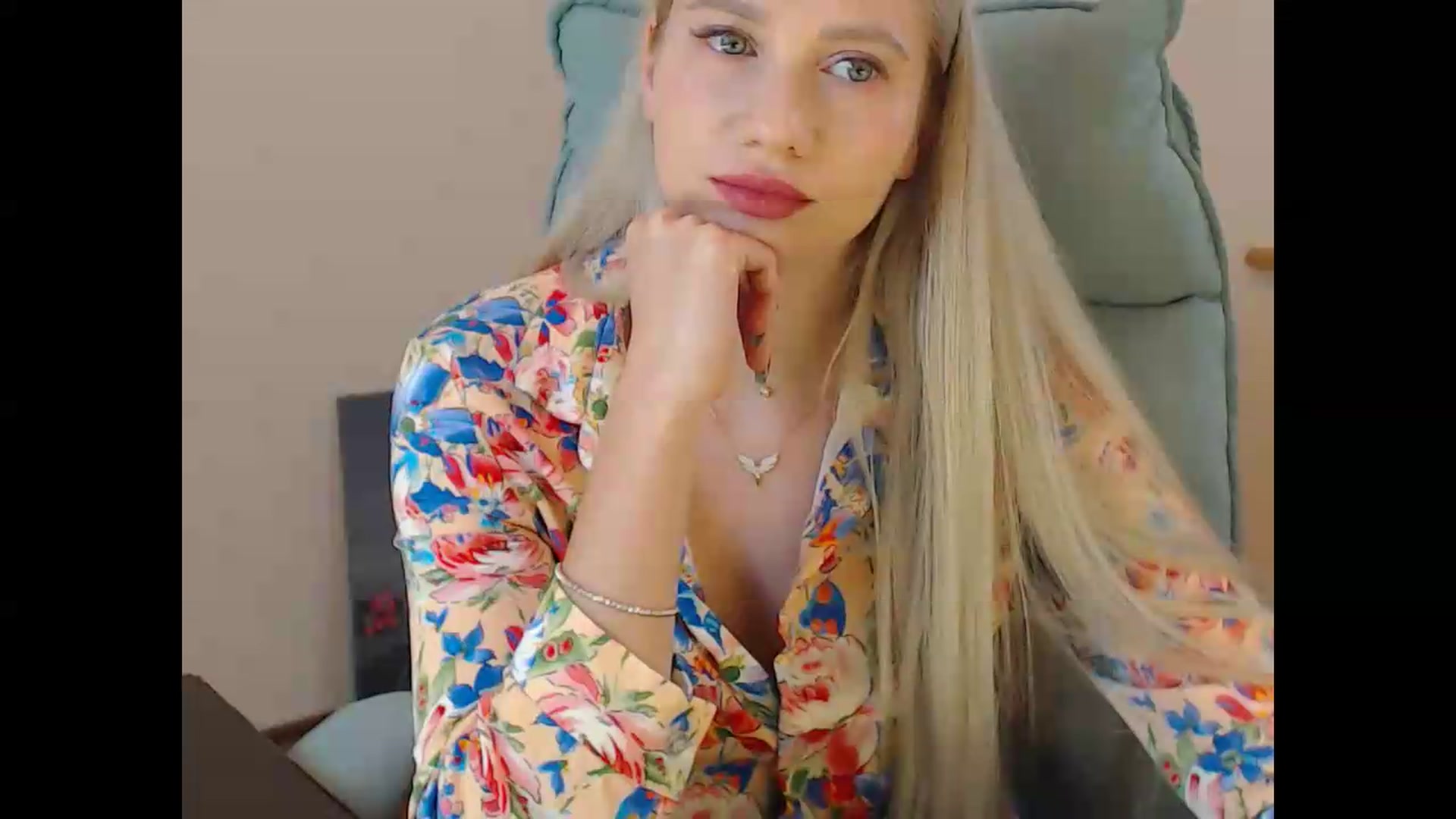 Gallery image thumbnail from Miss_Sylvia's myfreecams stream on, 09/17/2026, 18:57 image 13 of 20