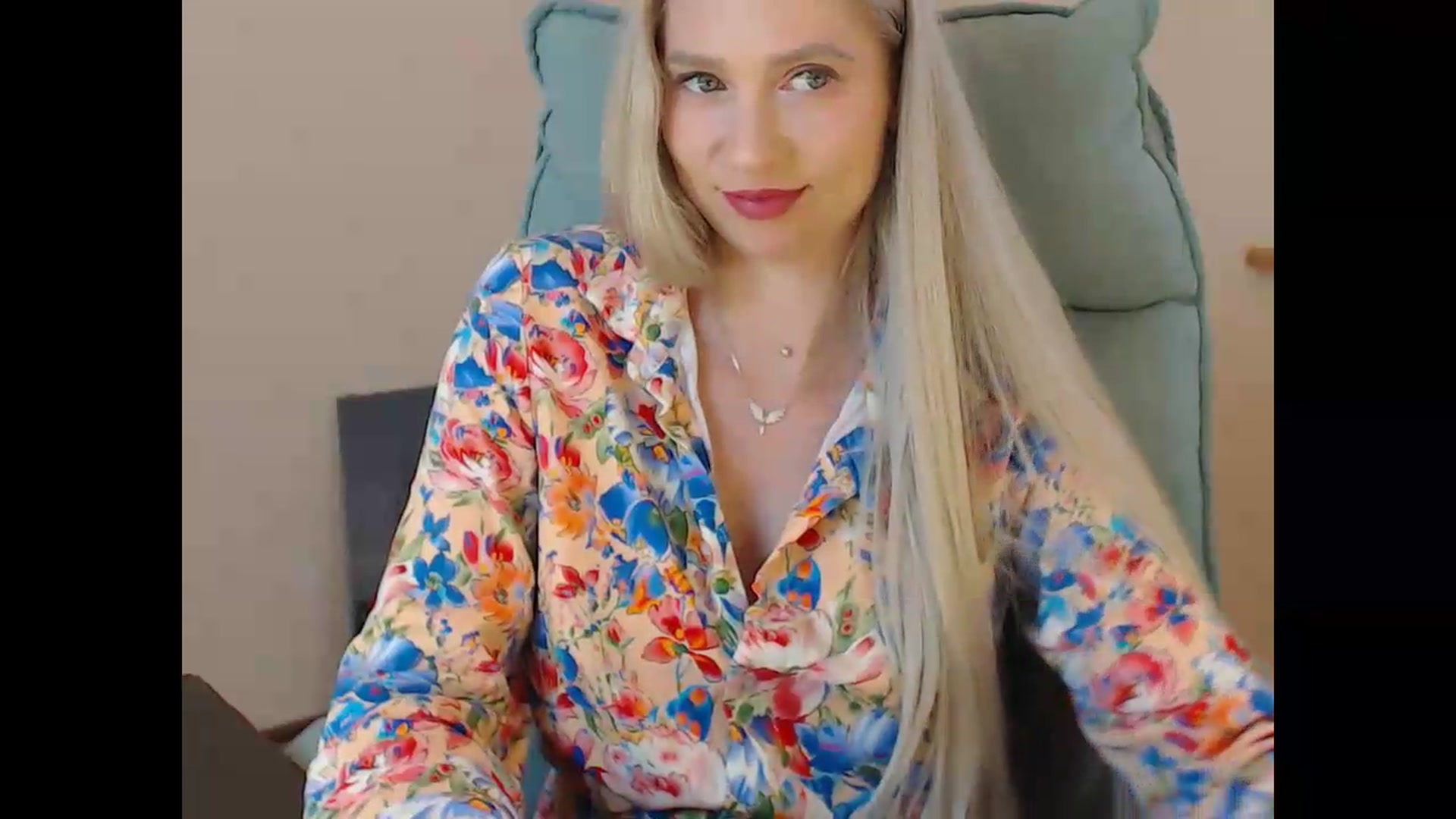 Gallery image thumbnail from Miss_Sylvia's myfreecams stream on, 09/17/2026, 18:57 image 11 of 20