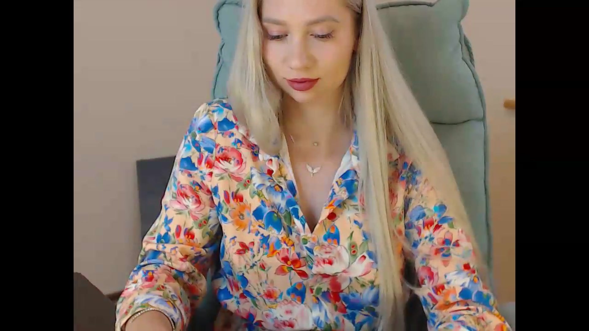 Gallery image thumbnail from Miss_Sylvia's myfreecams stream on, 09/17/2026, 18:57 image 2 of 20
