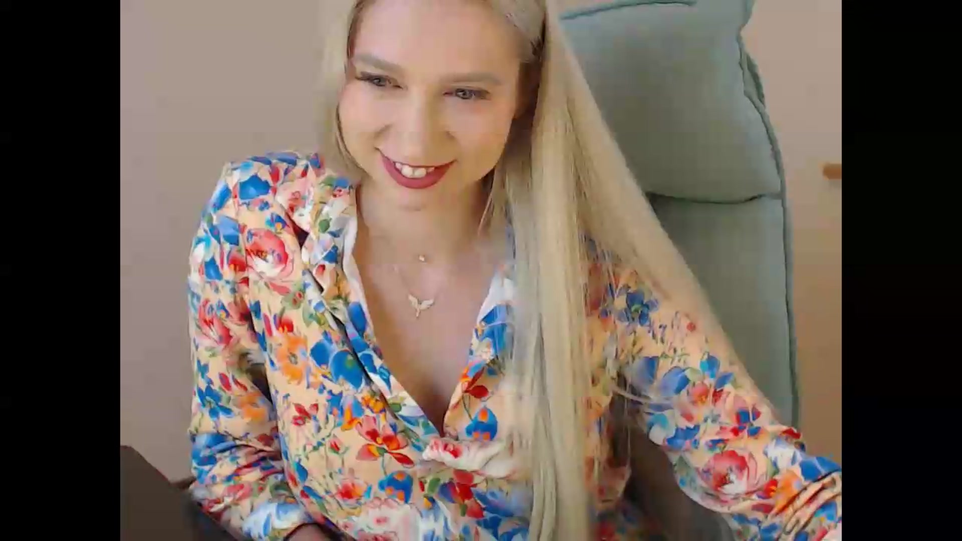 Gallery image thumbnail from Miss_Sylvia's myfreecams stream on, 09/17/2026, 18:57 image 9 of 20