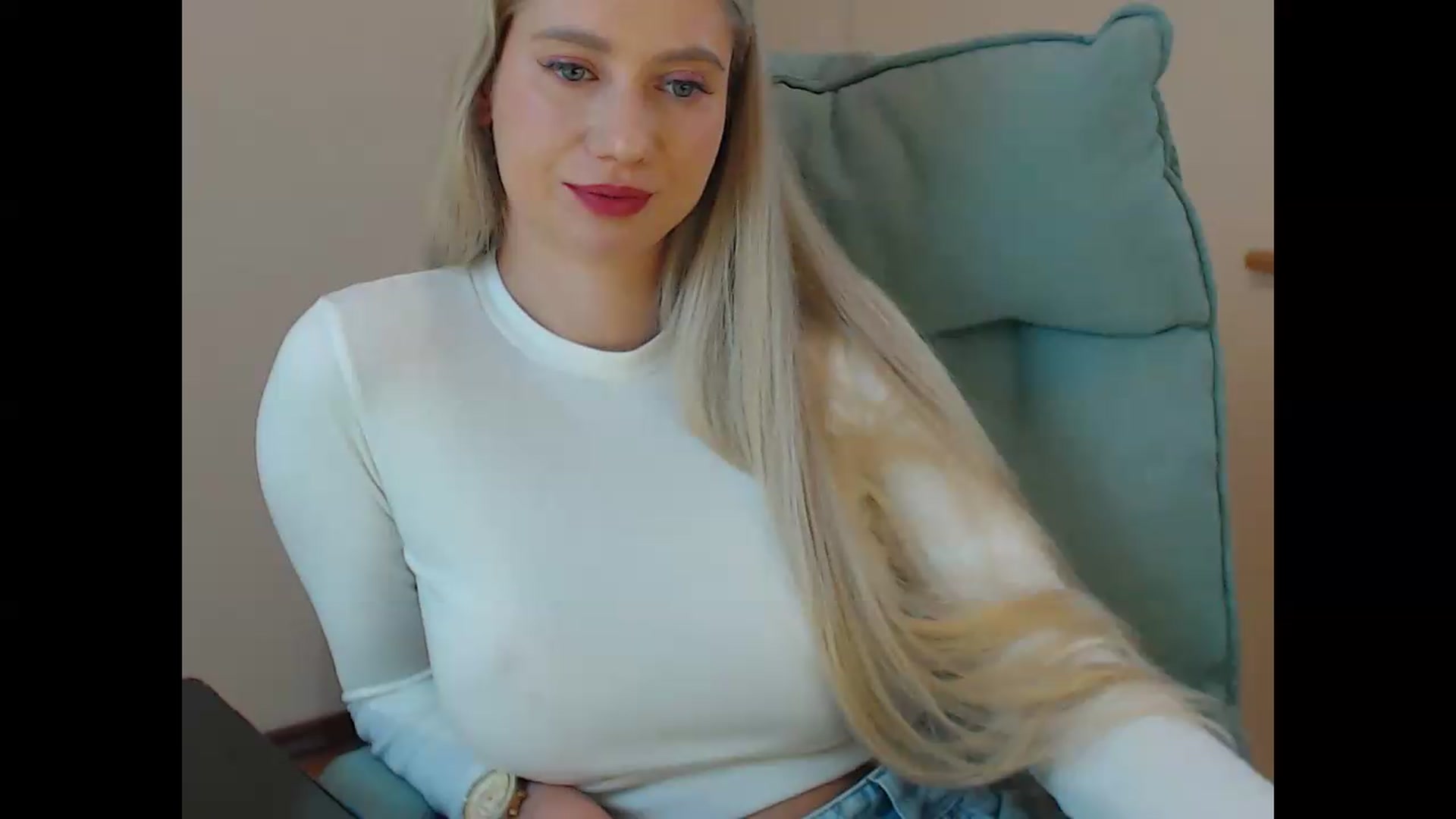 Gallery image thumbnail from Miss_Sylvia's myfreecams stream on, 09/19/2026, 18:45 image 12 of 20