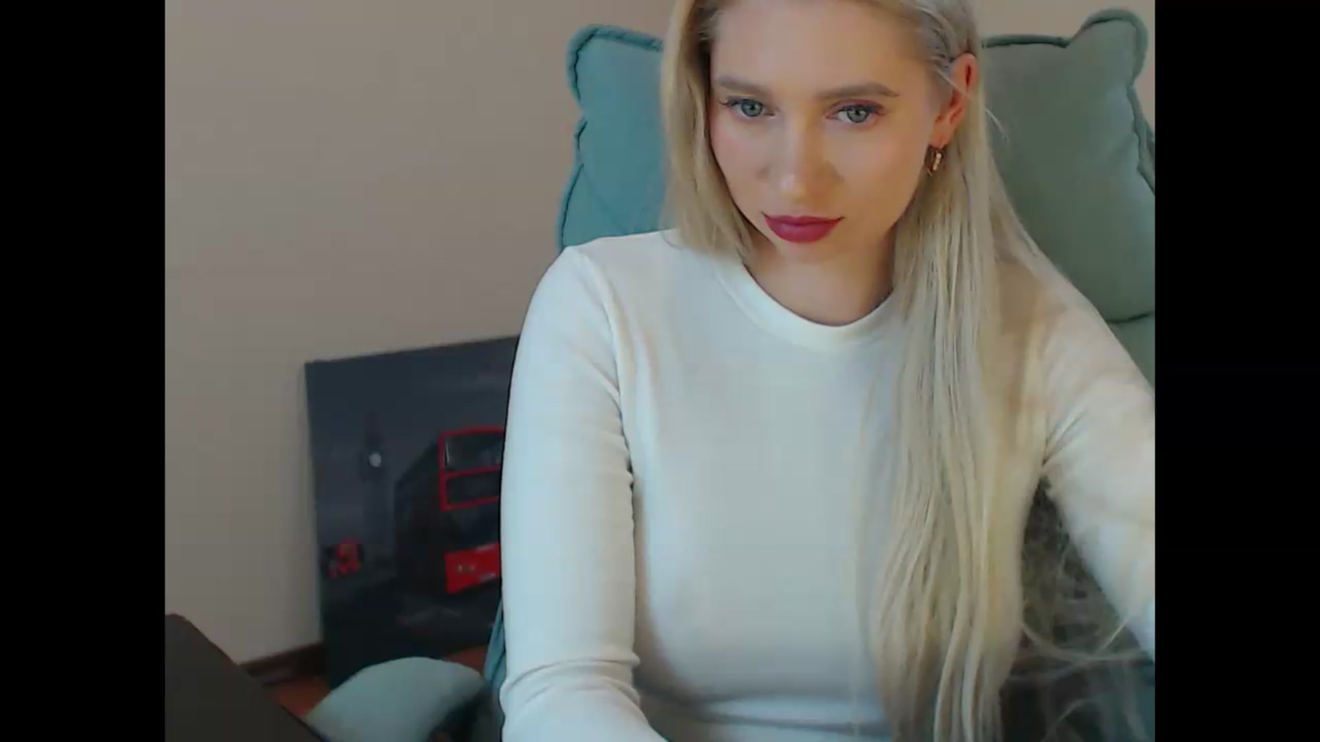 Gallery image thumbnail from Miss_Sylvia's myfreecams stream on, 09/19/2026, 18:45 image 19 of 20