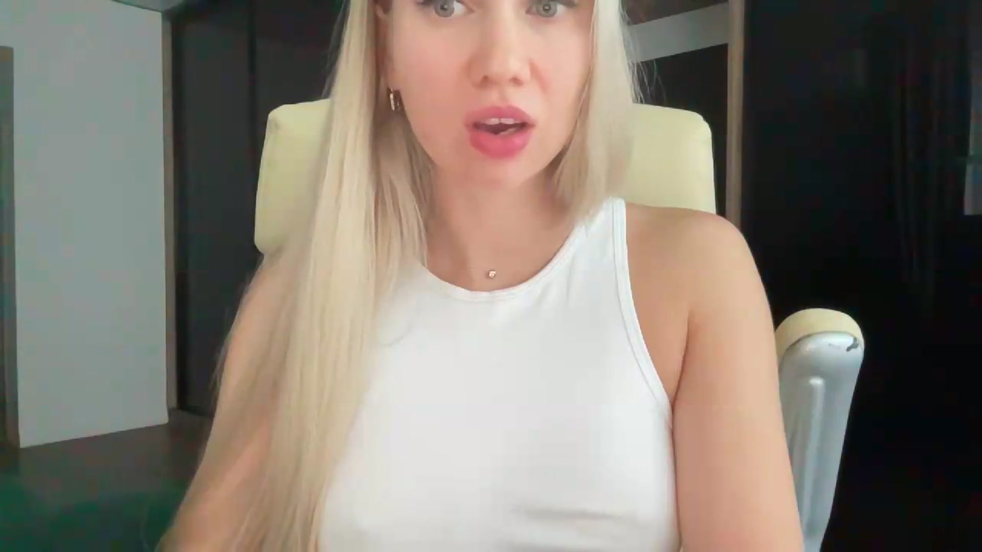 Gallery image thumbnail from Miss_Sylvia's myfreecams stream on, 09/20/2026, 16:34 image 8 of 20