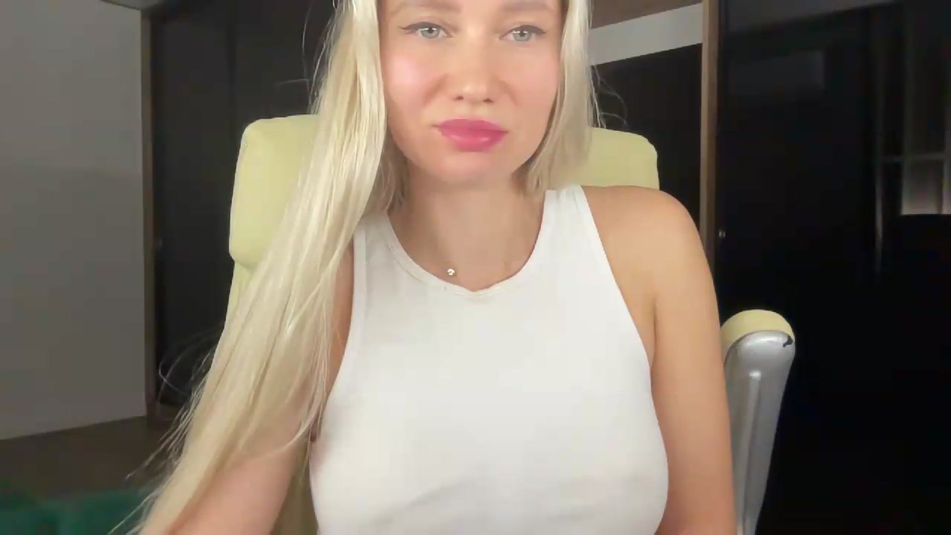 Gallery image thumbnail from Miss_Sylvia's myfreecams stream on, 09/20/2026, 22:55 image 11 of 20