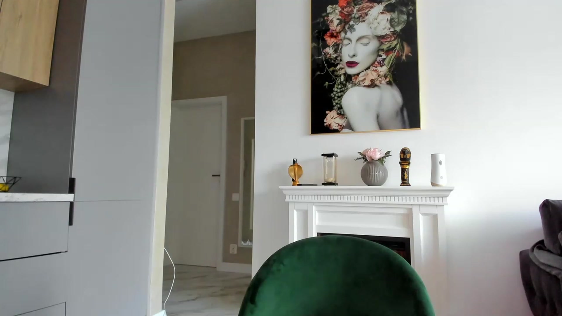 Gallery image thumbnail from Miss_Tanya's myfreecams stream on, 11/19/2022, 12:49 image 20 of 20