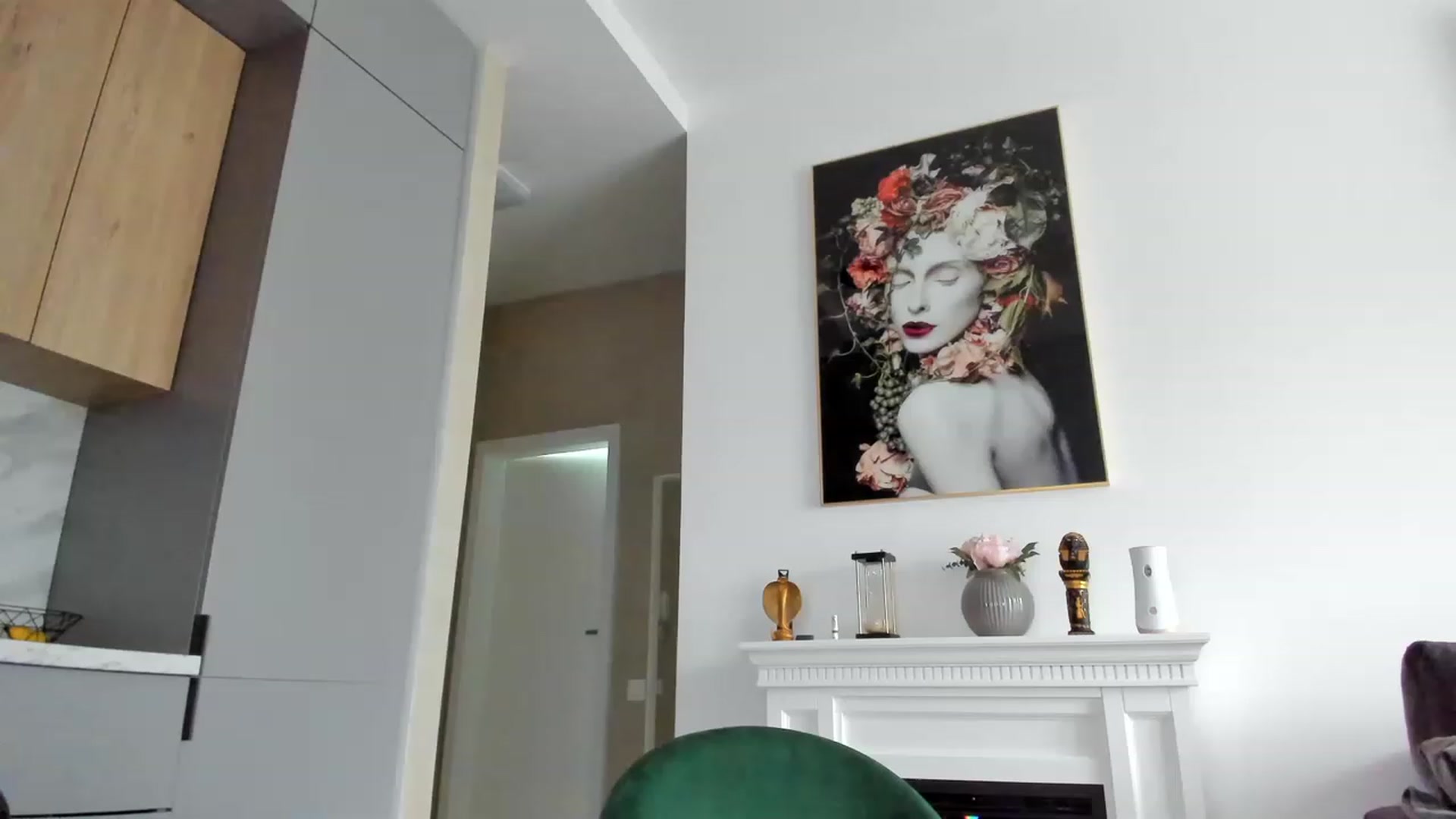 Gallery image thumbnail from Miss_Tanya's myfreecams stream on, 11/21/2022, 11:14 image 7 of 20