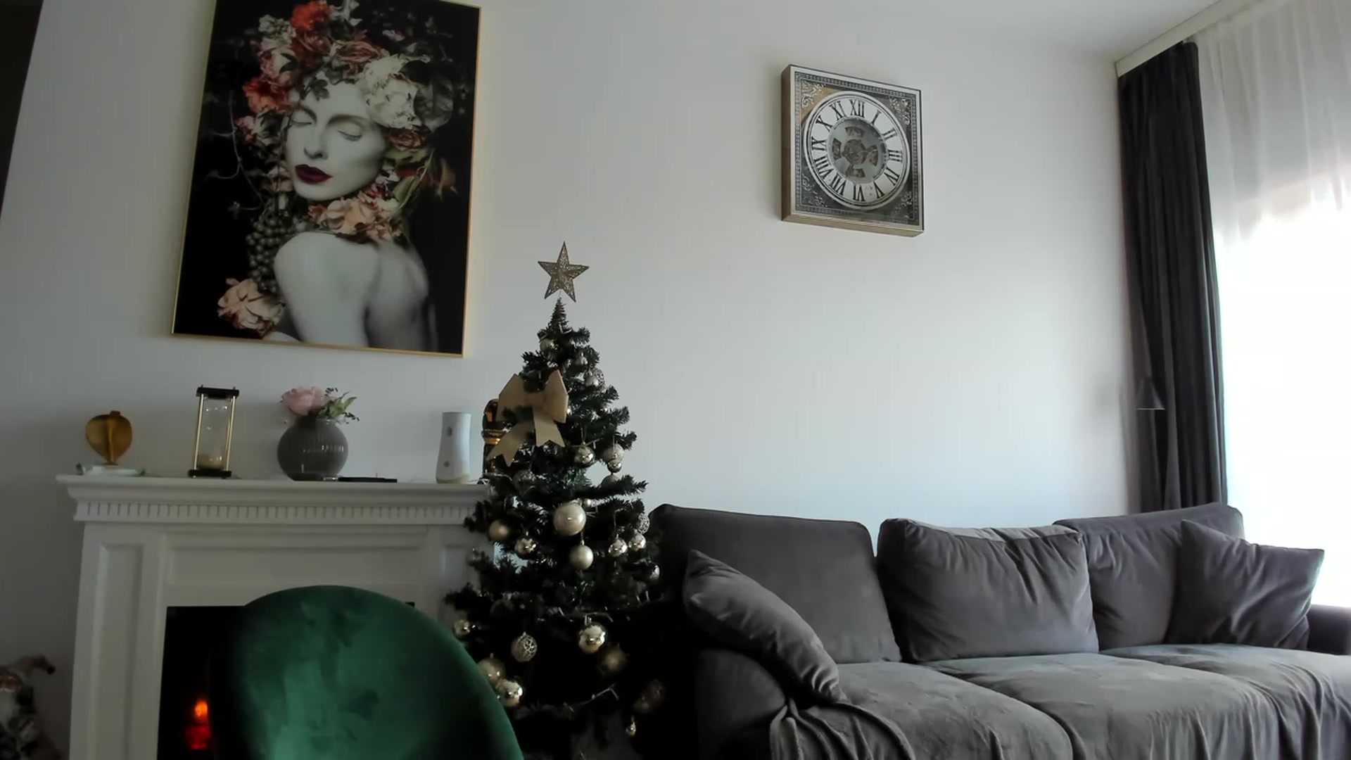 Gallery image thumbnail from Miss_Tanya's myfreecams stream on, 12/27/2022, 12:45 image 2 of 20