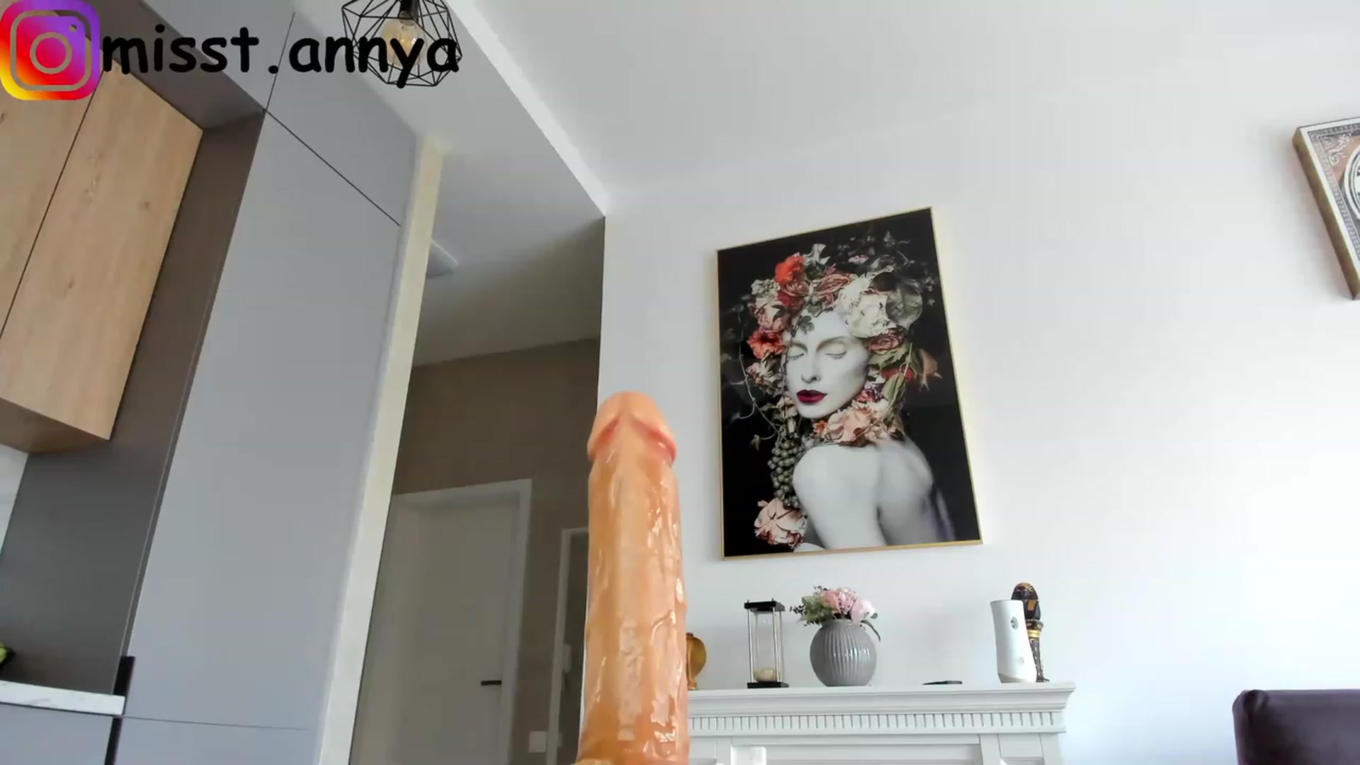 Gallery image thumbnail from Miss_Tanya's myfreecams stream on, 02/09/2023, 11:54 image 17 of 20
