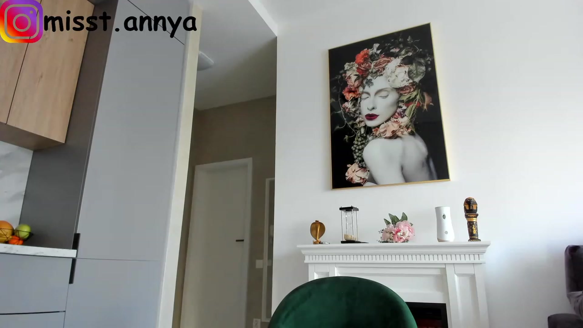 Gallery image thumbnail from Miss_Tanya's myfreecams stream on, 02/15/2023, 10:32 image 6 of 20